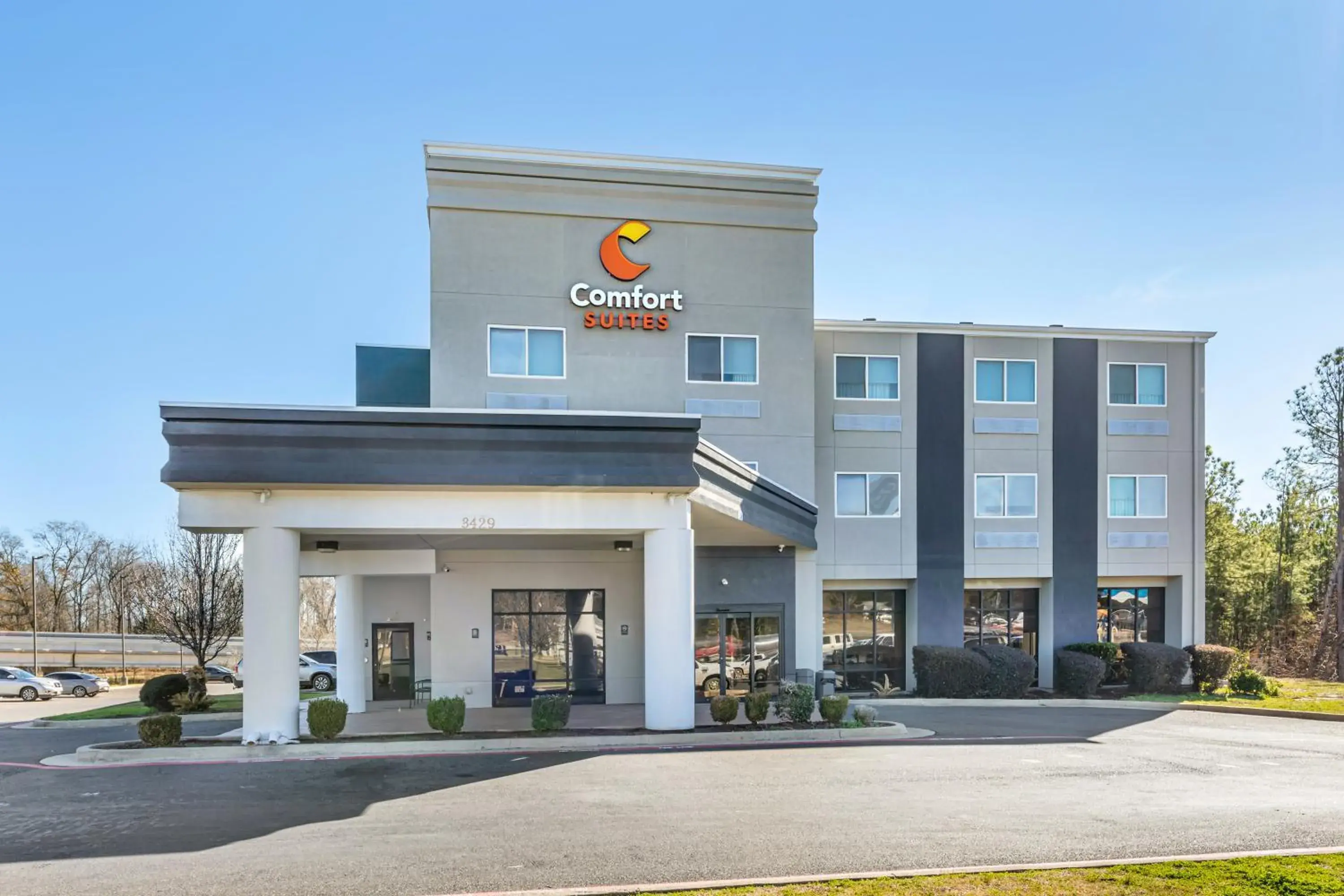 Property building in Comfort Suites Nacogdoches Property building in Comfort Suites Nacogdoches