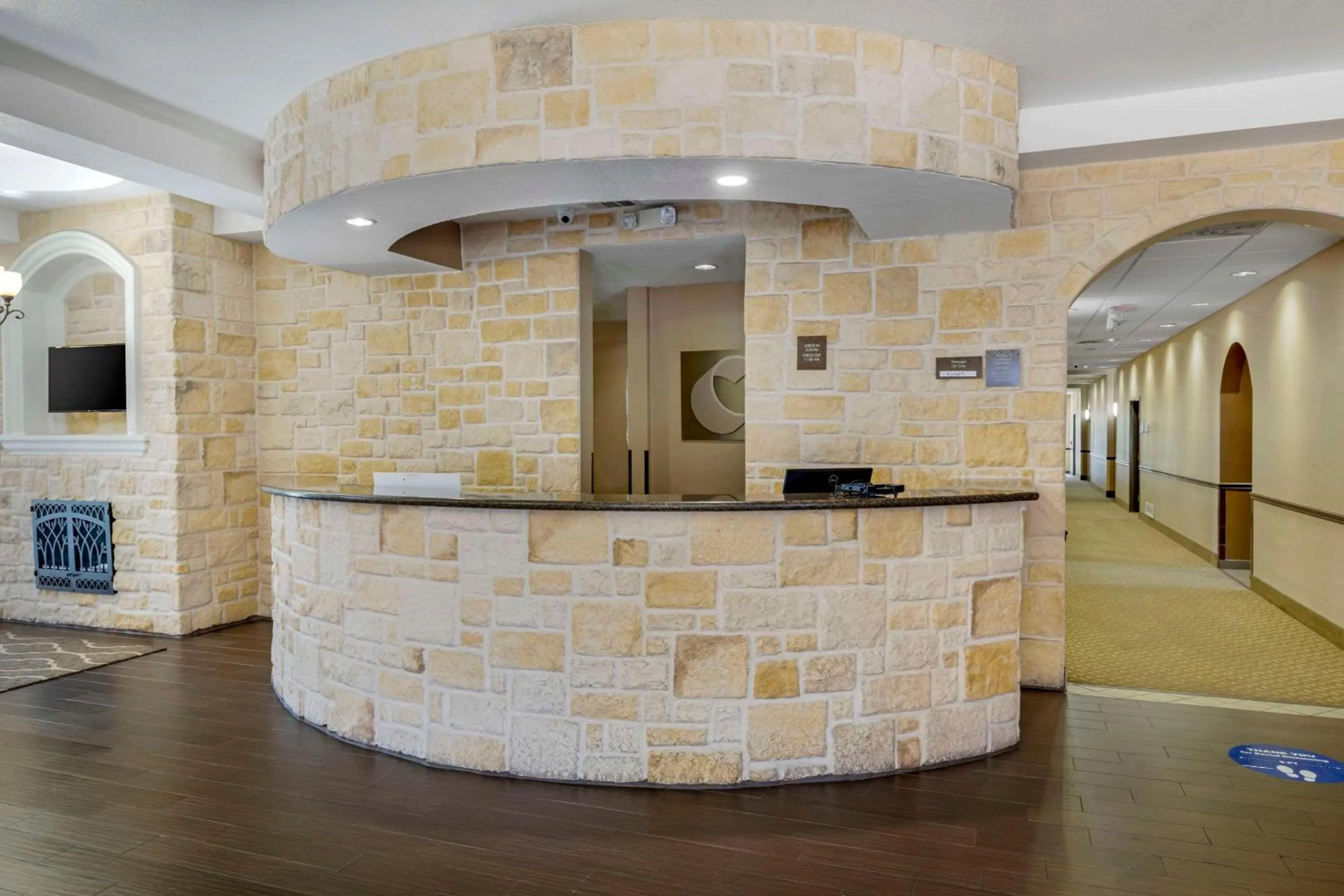 Lobby or reception in Comfort Suites