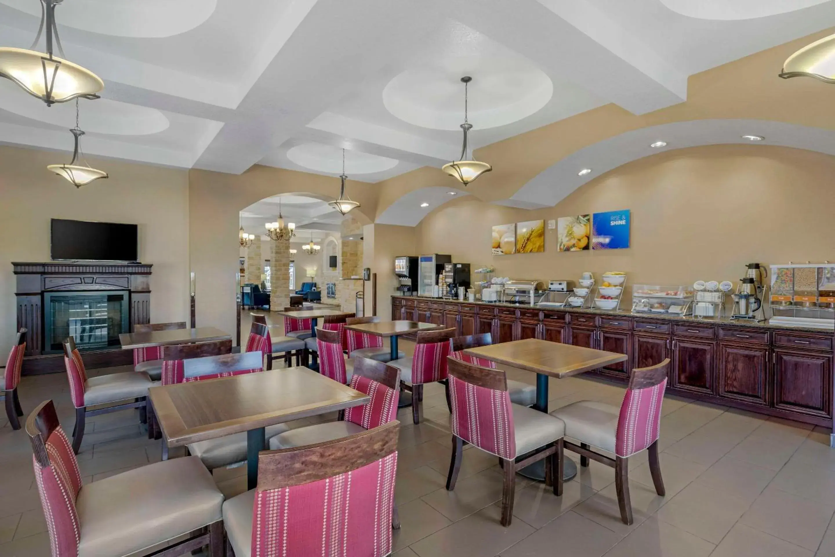 Breakfast in Comfort Suites Breakfast in Comfort Suites