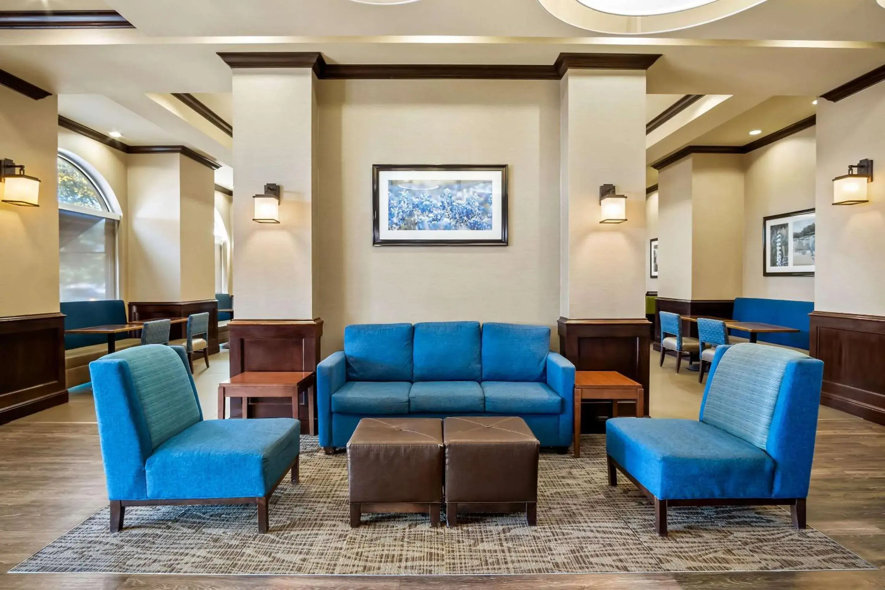 Lobby or reception in Comfort Suites Frisco Lobby or reception in Comfort Suites Frisco