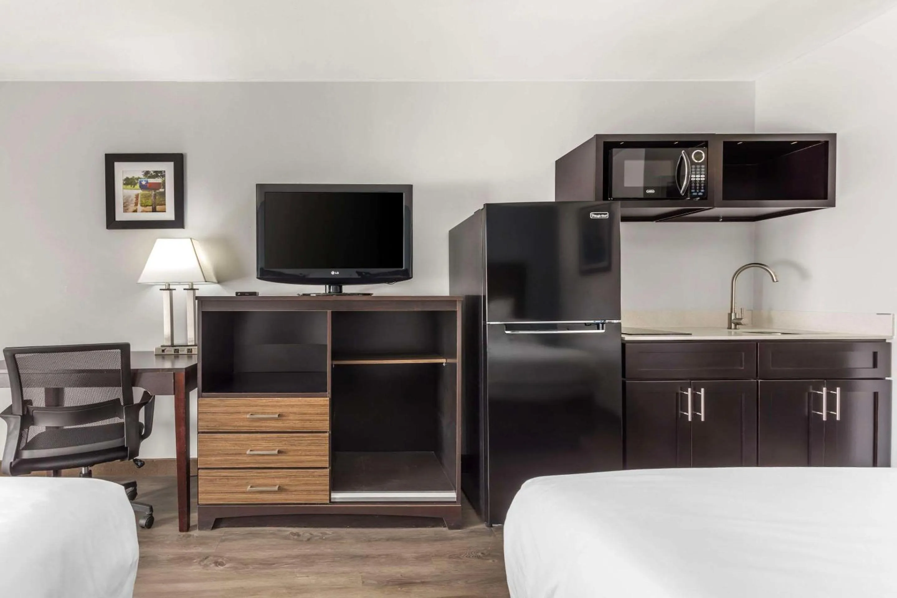 Bedroom, Bed in Quality Inn Gainesville