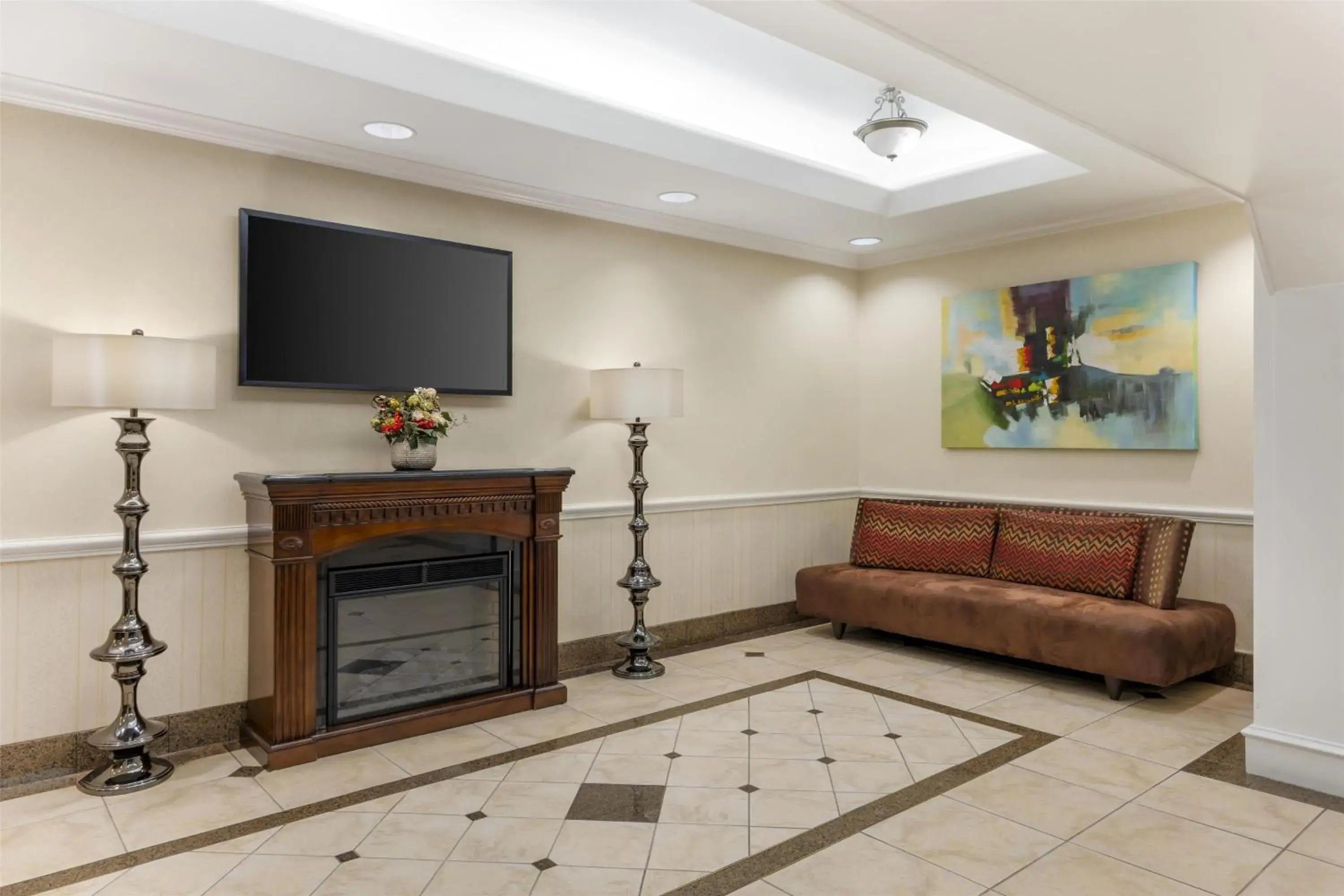 Lobby or reception in Best Western Plus Waxahachie Inn & Suites Lobby or reception in Best Western Plus Waxahachie Inn & Suites