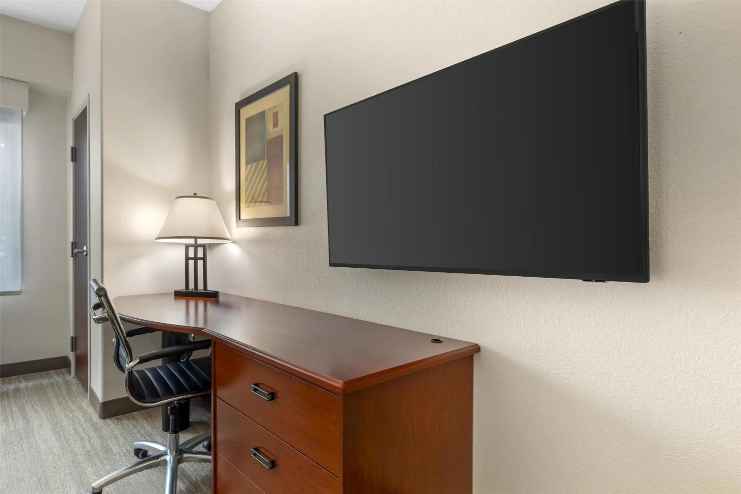 Bedroom in Best Western Plus Waxahachie Inn & Suites Bedroom in Best Western Plus Waxahachie Inn & Suites