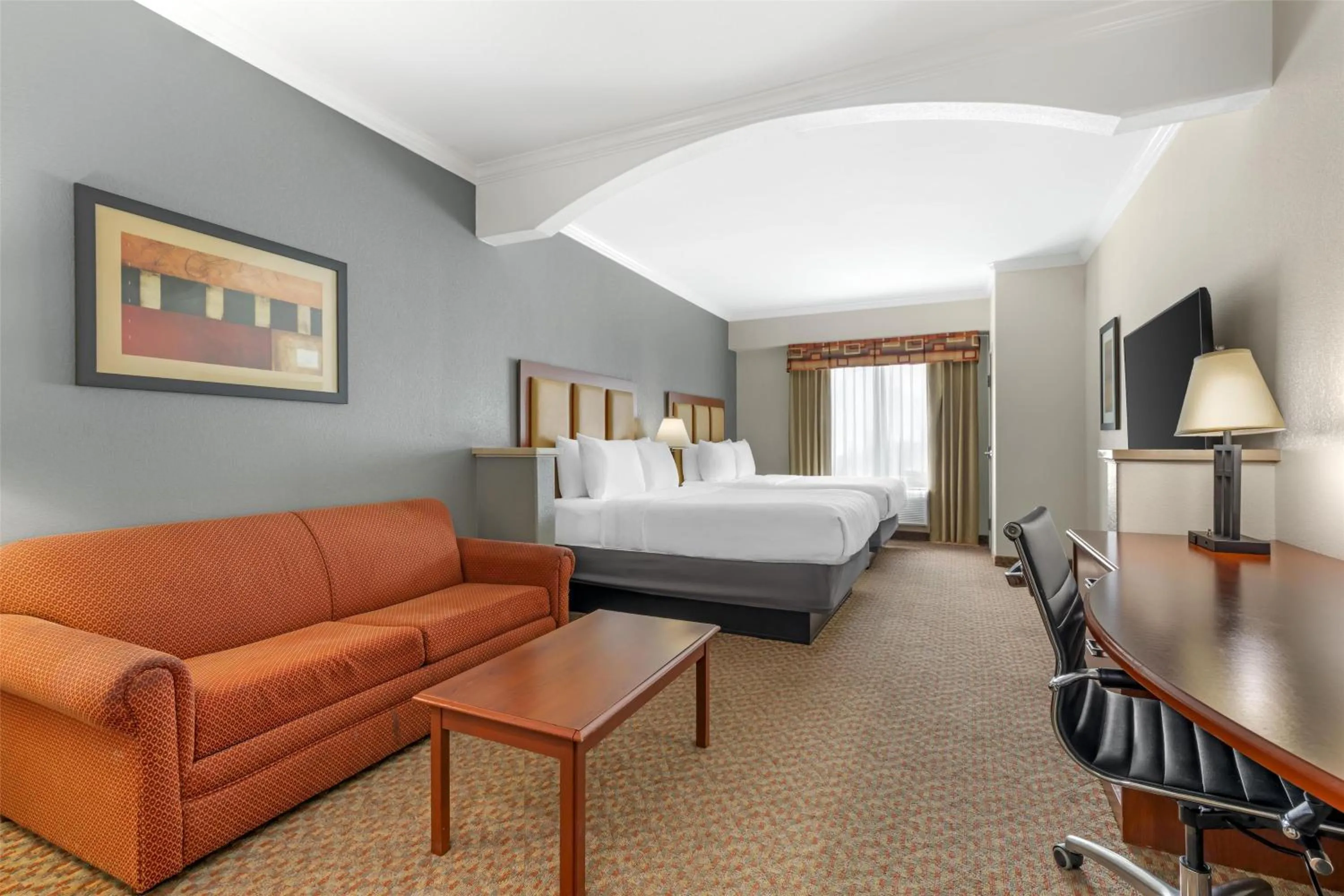 Photo of the whole room, Bed in Best Western Plus Waxahachie Inn & Suites