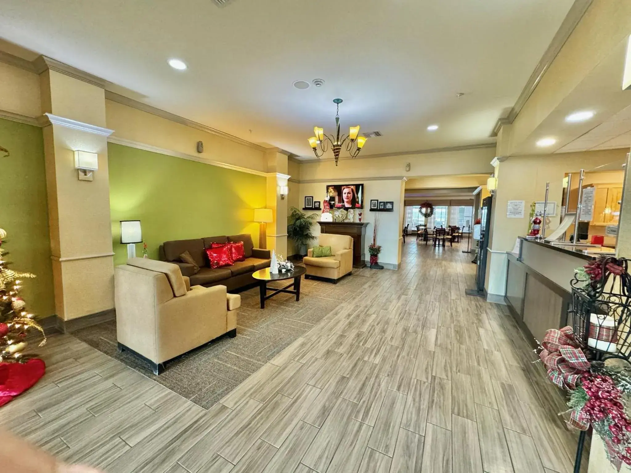 Property building in Fort Stockton Inn and Suites Property building in Fort Stockton Inn and Suites