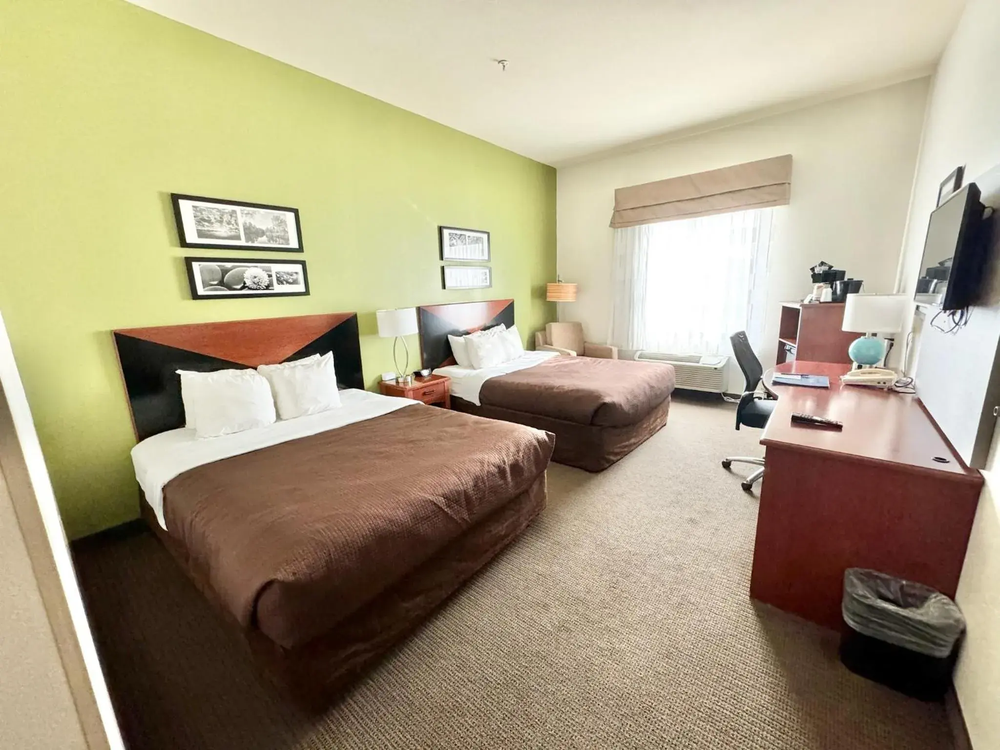 Bed in Fort Stockton Inn and Suites Bed in Fort Stockton Inn and Suites