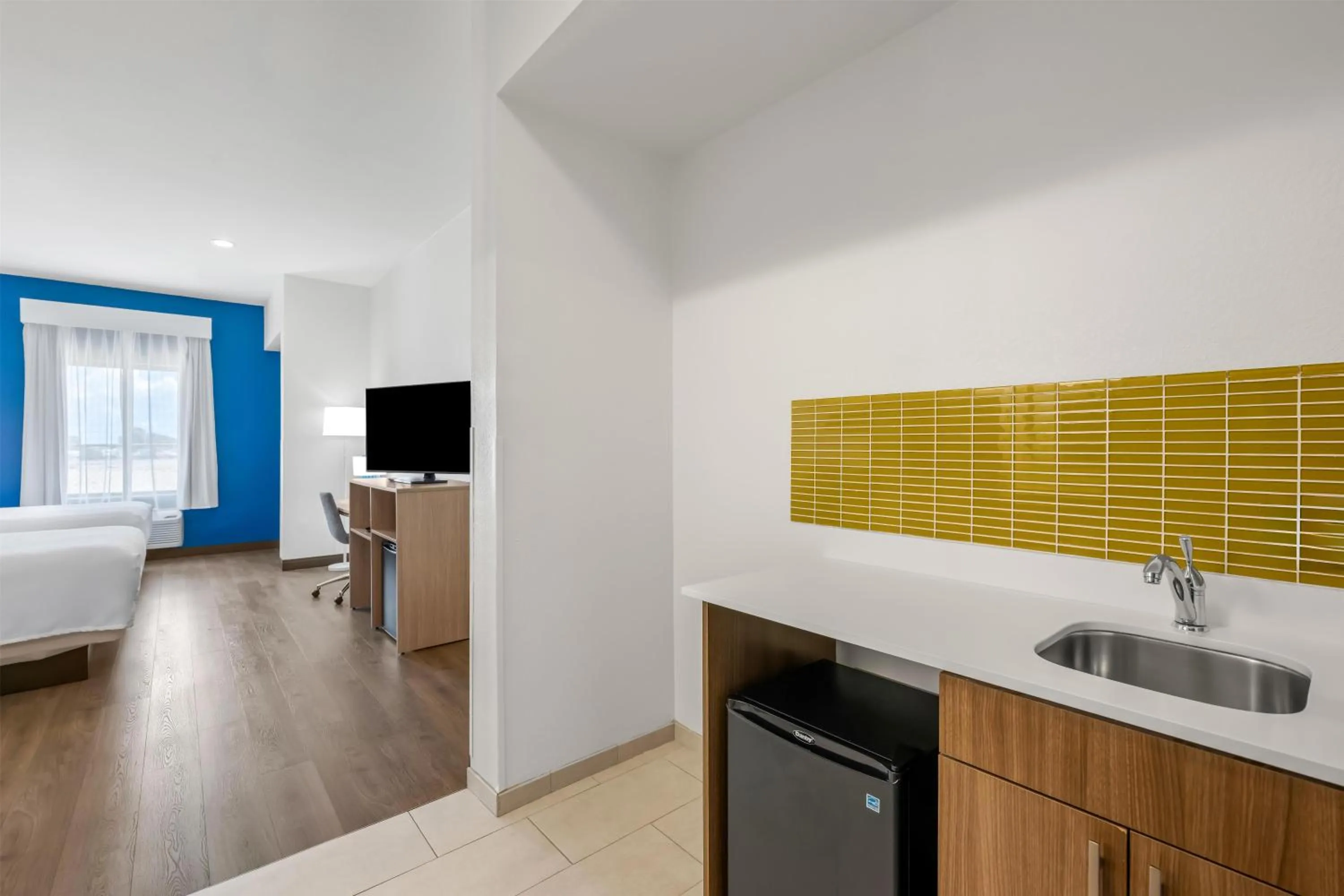 Other, Bed in Spark by Hilton Fort Stockton