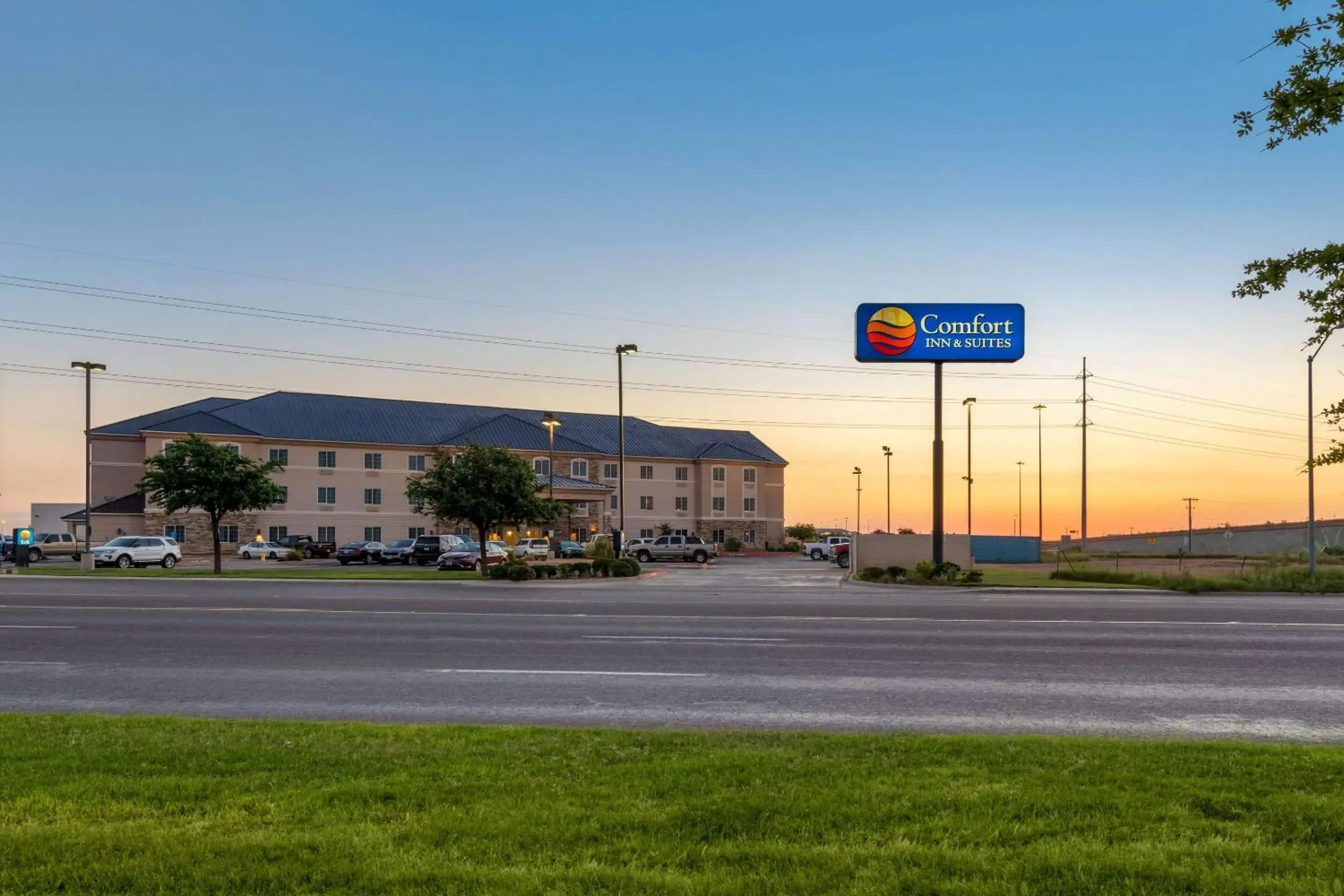 Property building in Comfort Inn & Suites, Odessa I-20 Property building in Comfort Inn & Suites, Odessa I-20