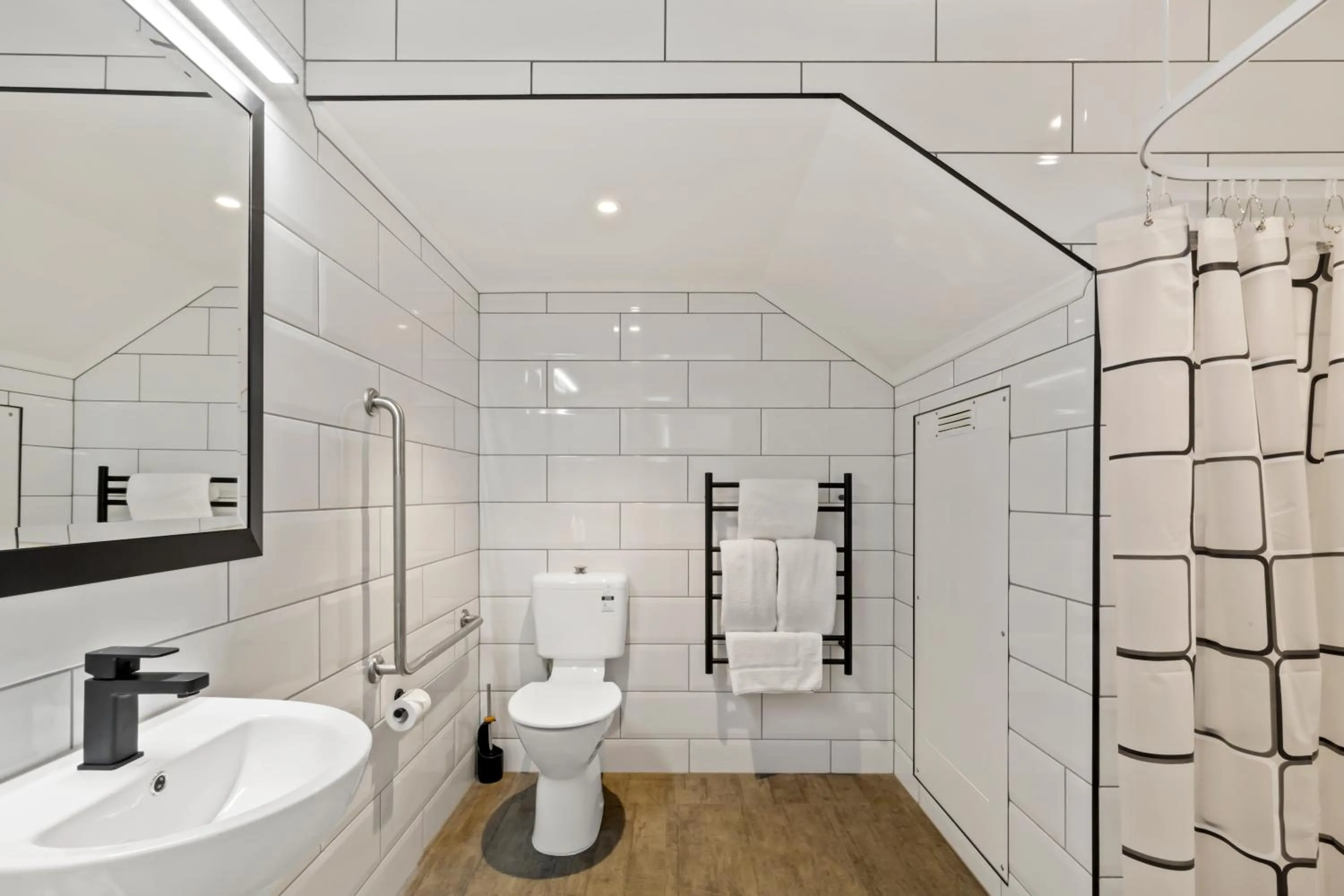 Bathroom in Hokitika Fire Station Boutique Accommodation