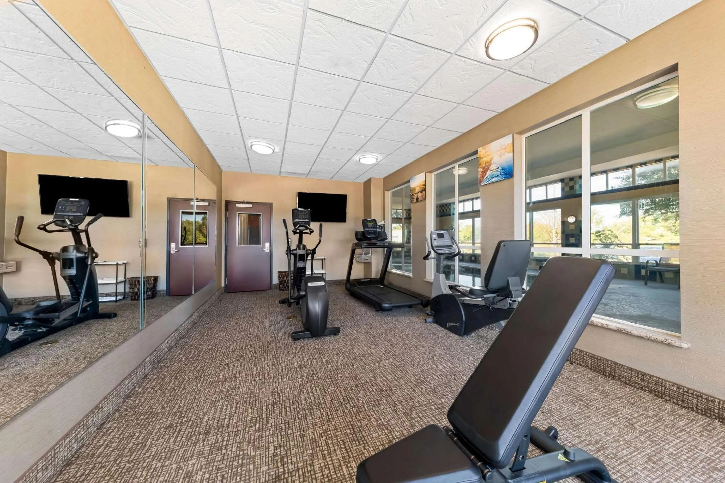 Fitness centre/facilities in Comfort Inn & Suites Near Lake Lewisville