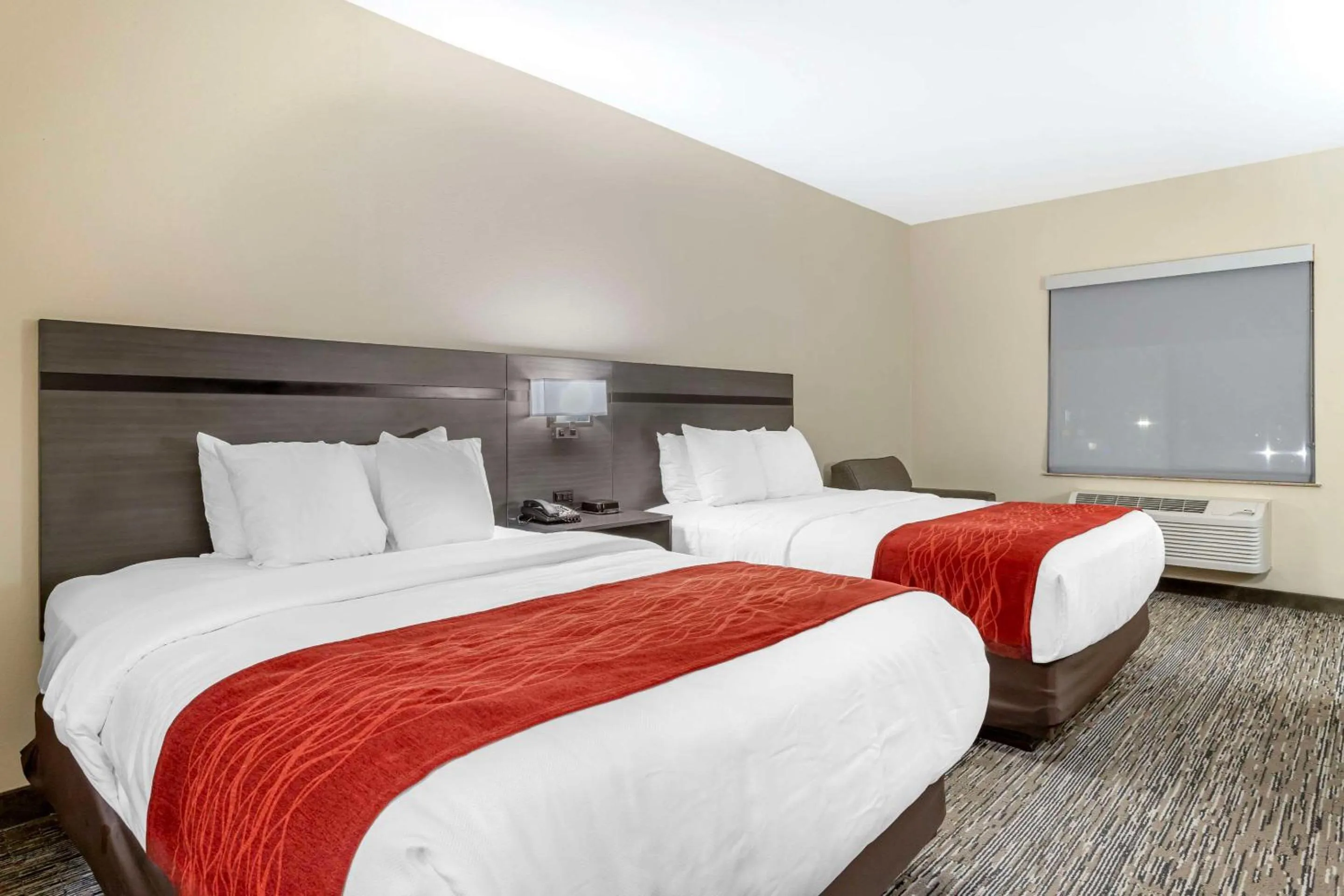 Bedroom, Bed in Comfort Inn by Choice Hotels Orange, TX