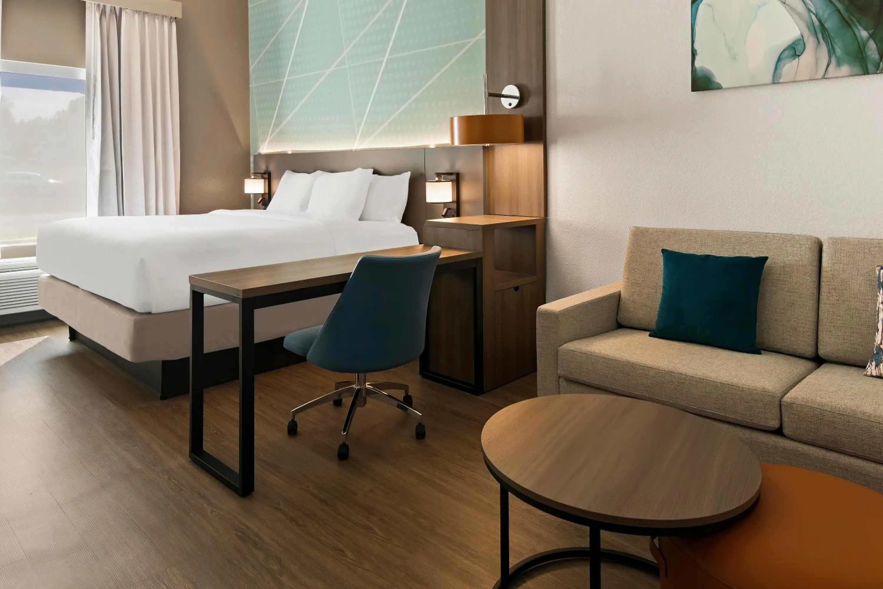 Bed in Comfort Suites