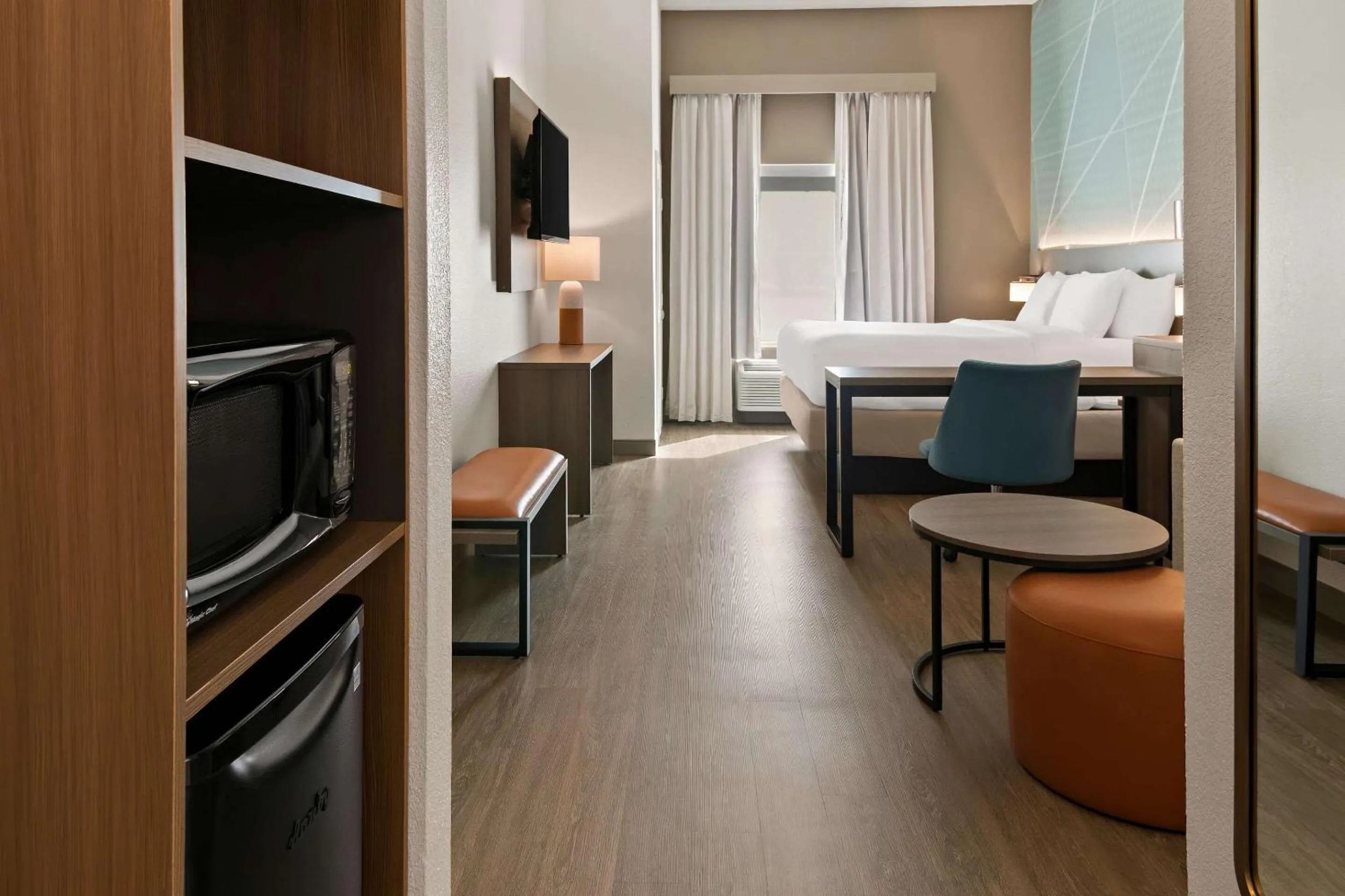 Bed in Comfort Suites