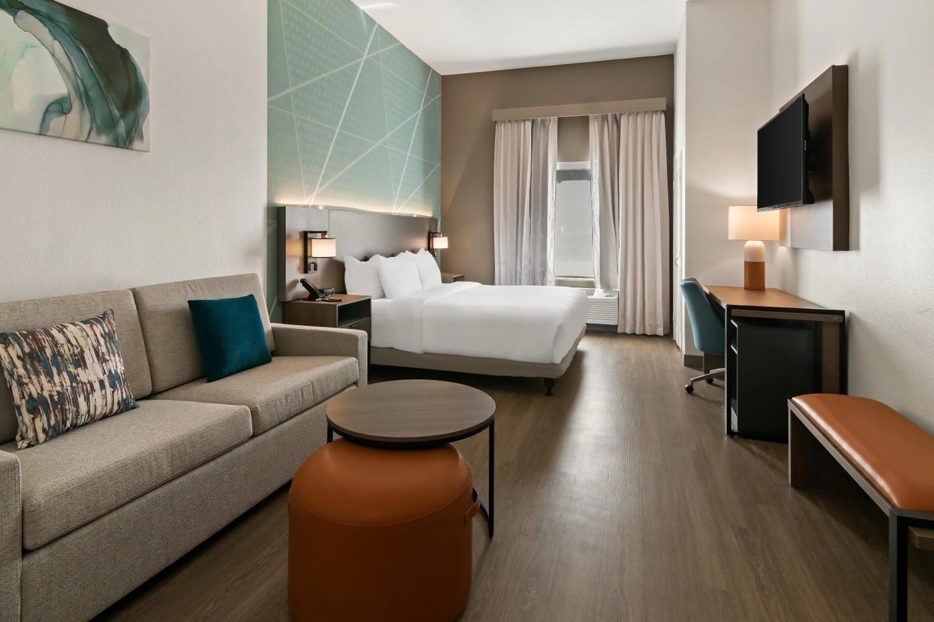 Bed in Comfort Suites