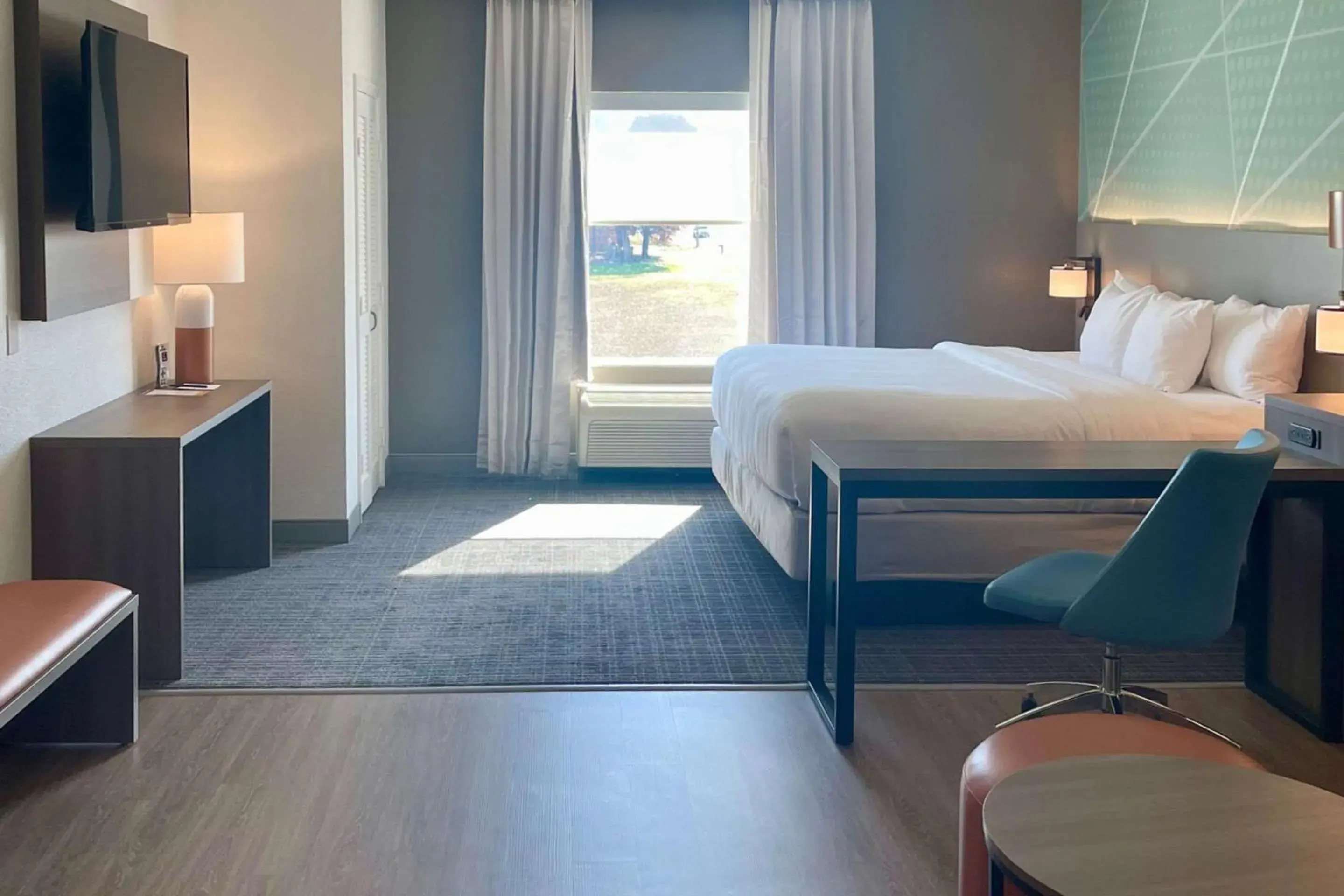 Bed in Comfort Suites Granbury Bed in Comfort Suites Granbury