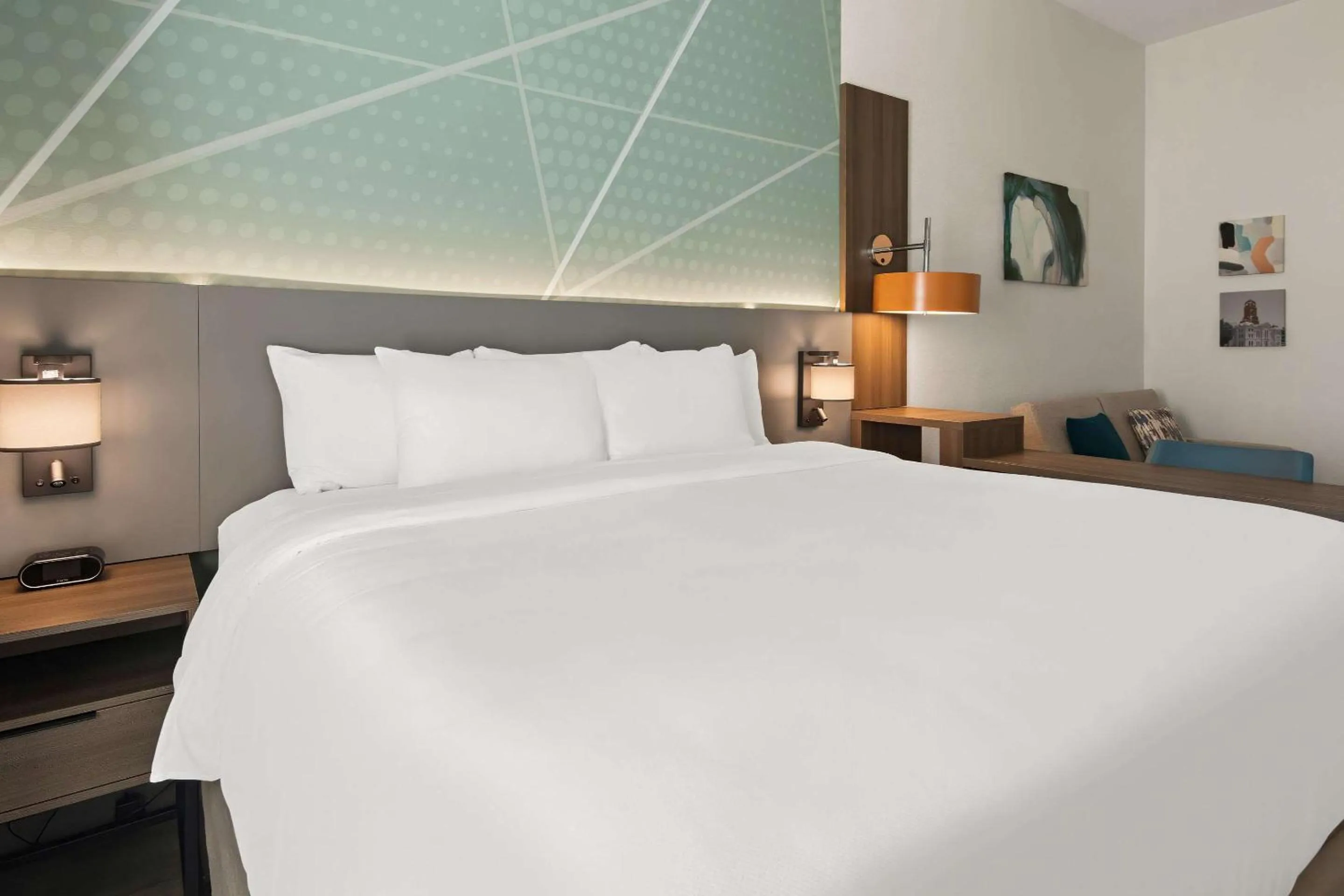 Bed in Comfort Suites