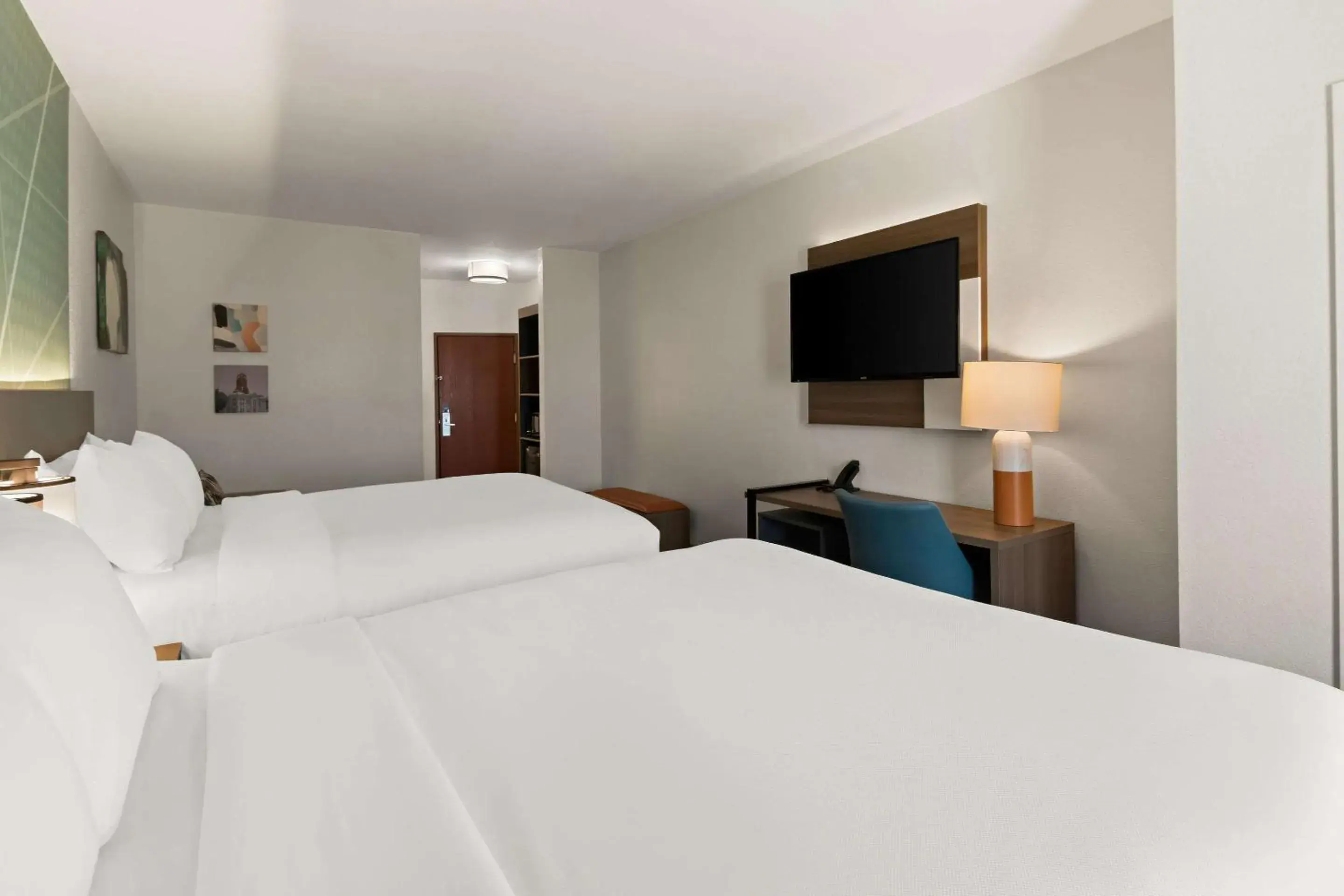 Queen Suite with Two Queen Beds and Roll-In Shower - Accessible/Non-Smoking in Comfort Suites Queen Suite with Two Queen Beds and Roll-In Shower - Accessible/Non-Smoking in Comfort Suites