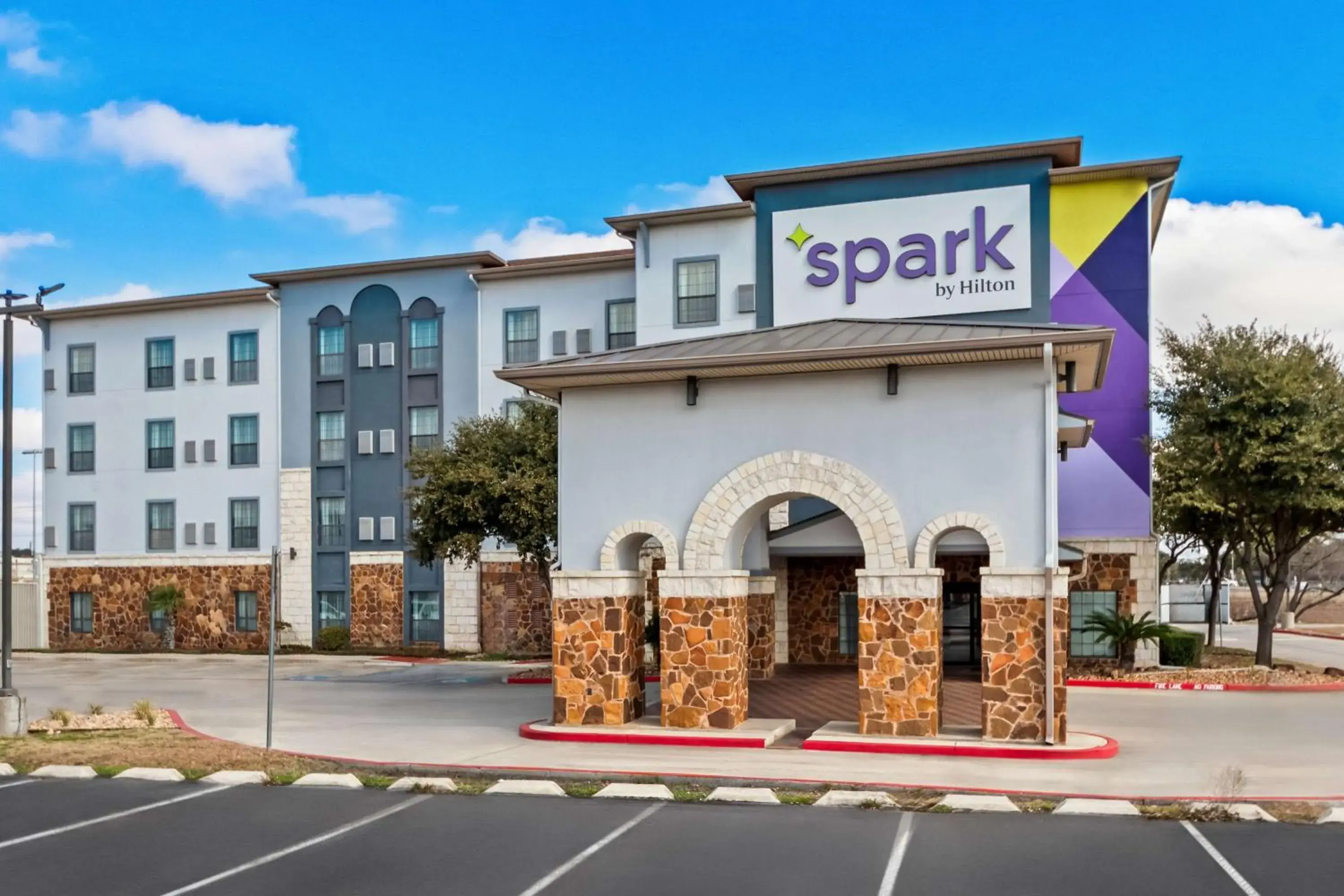 Property building in Spark By Hilton San Antonio Near Seaworld Property building in Spark By Hilton San Antonio Near Seaworld