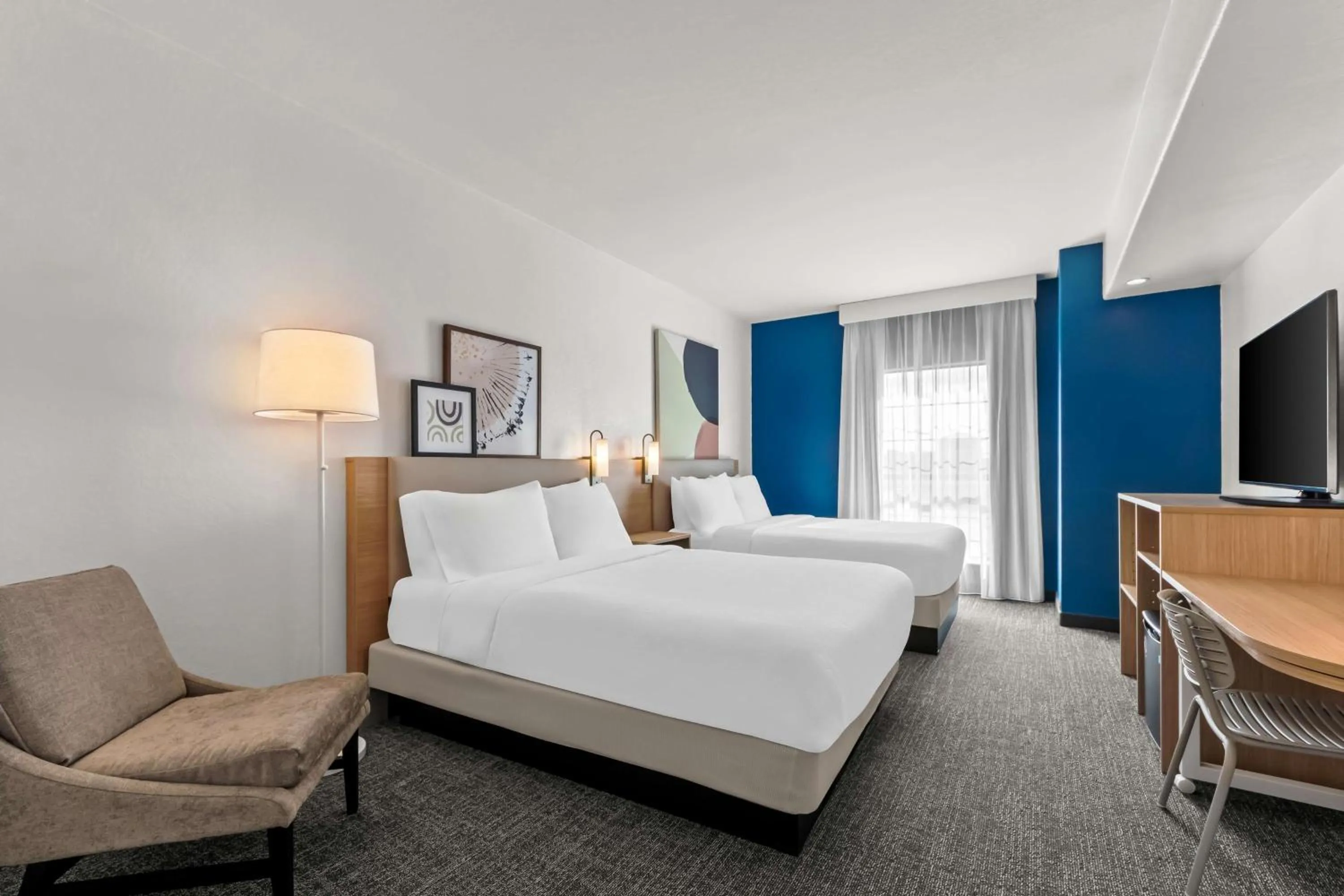 Bed in Spark By Hilton San Antonio Near Seaworld