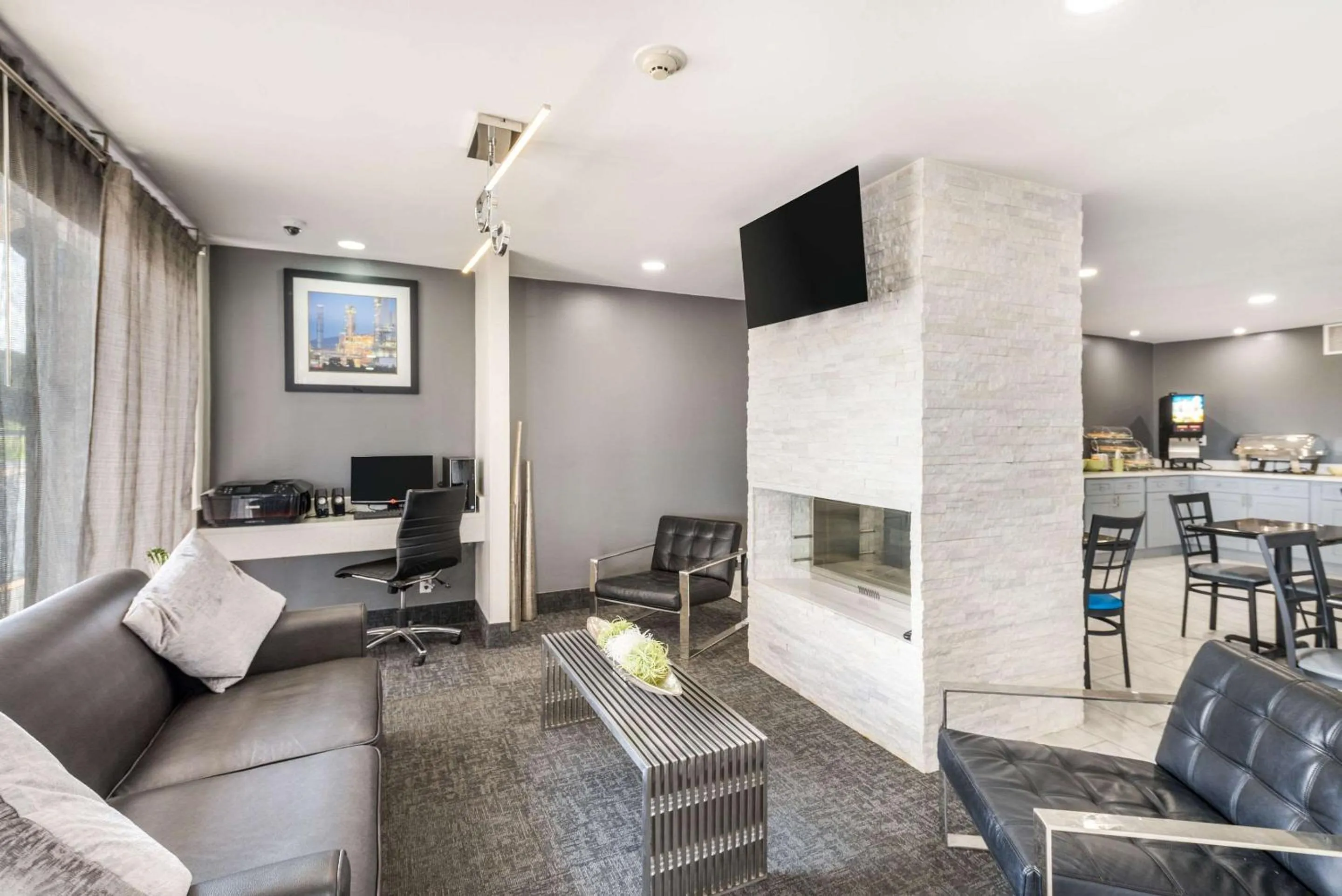 Lobby or reception, Seating Area in Quality Inn & Suites Big Spring