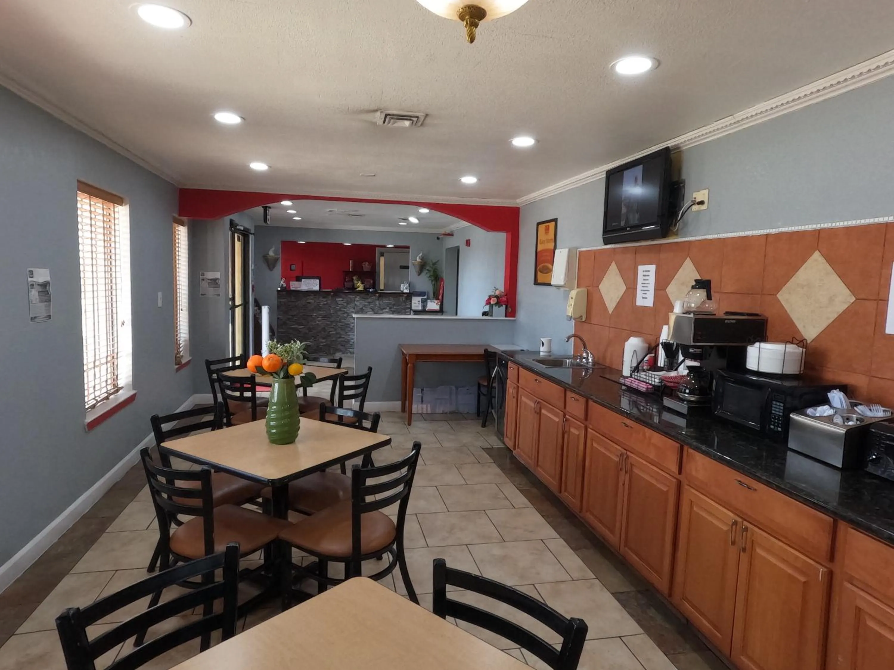 Breakfast in Econo Lodge Inn & Suites Downtown Northeast near Fort Sam Houston