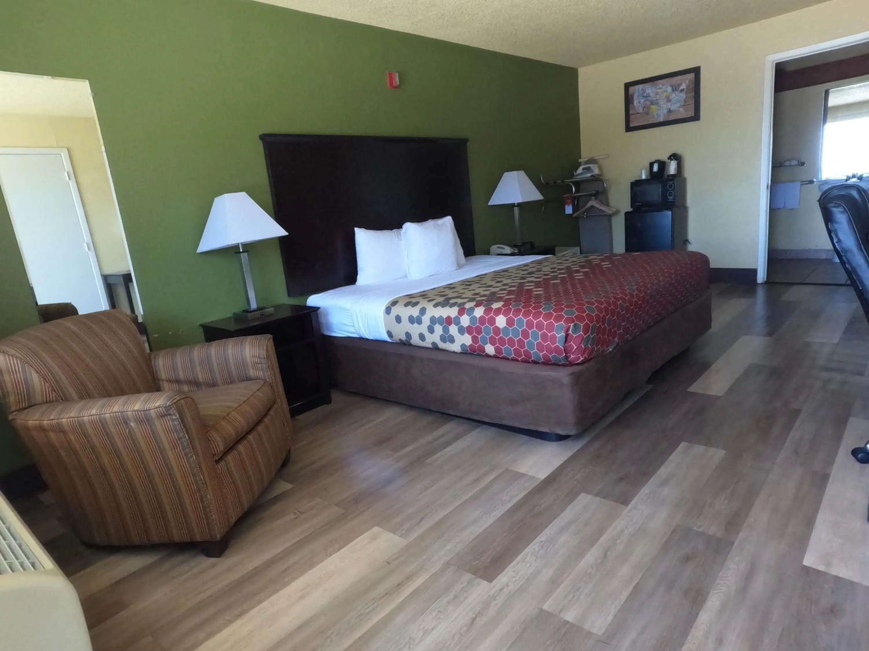 Econo Lodge Inn & Suites Downtown Northeast near Fort Sam Houston