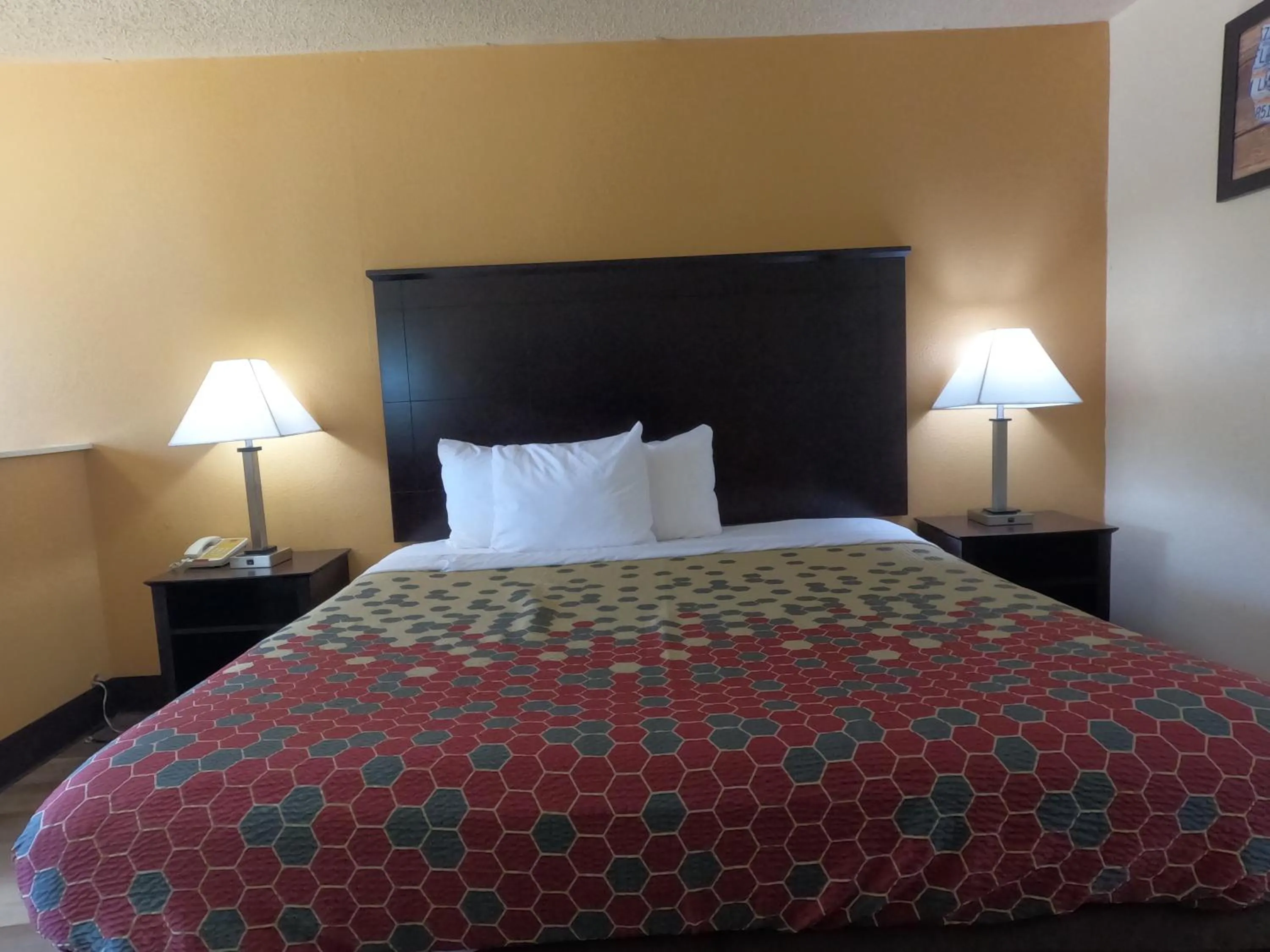 Econo Lodge Inn & Suites Downtown Northeast near Fort Sam Houston