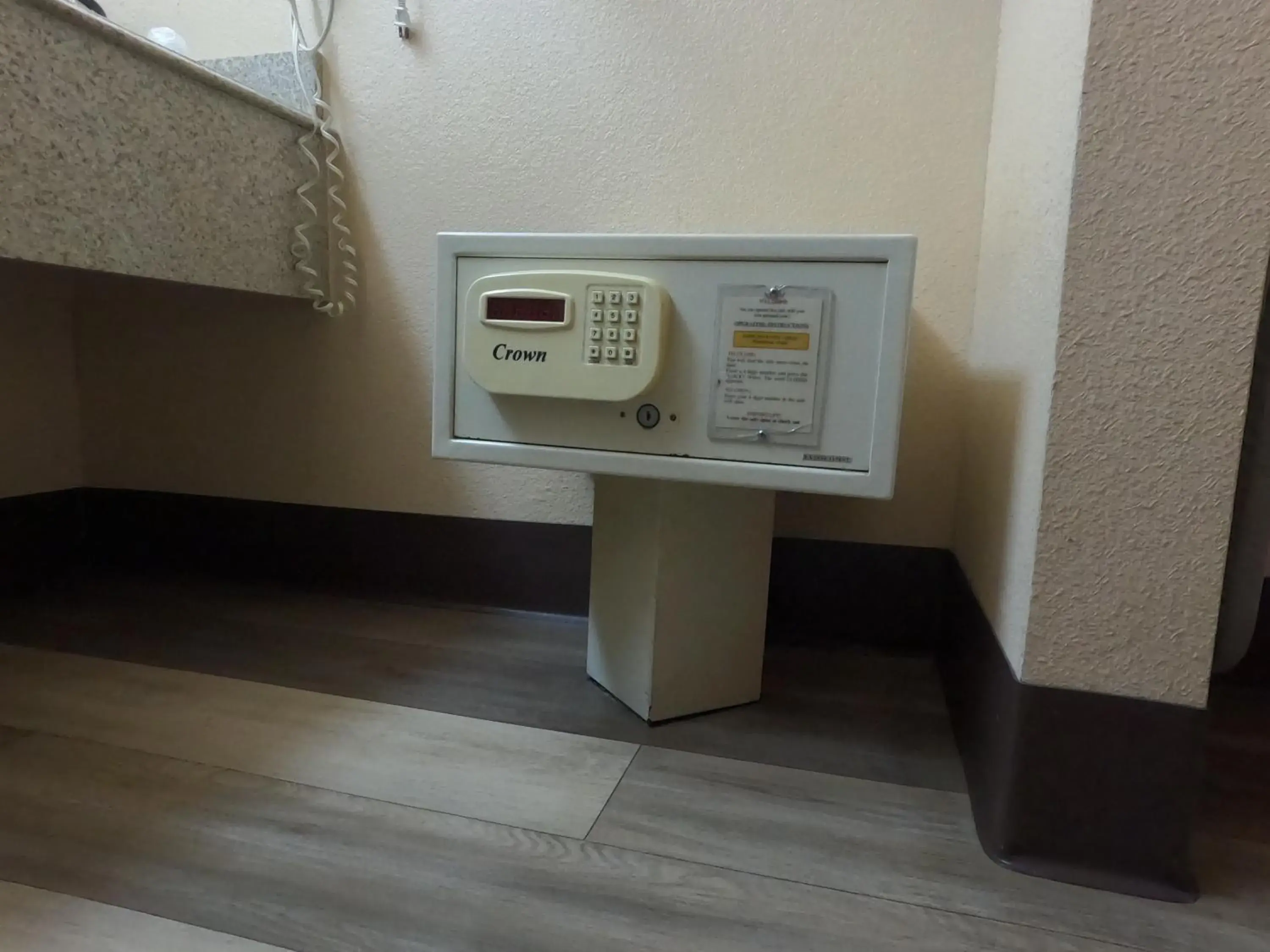 King Room - Accessible/Non-Smoking in Econo Lodge Inn & Suites Downtown Northeast near Fort Sam Houston King Room - Accessible/Non-Smoking in Econo Lodge Inn & Suites Downtown Northeast near Fort Sam Houston