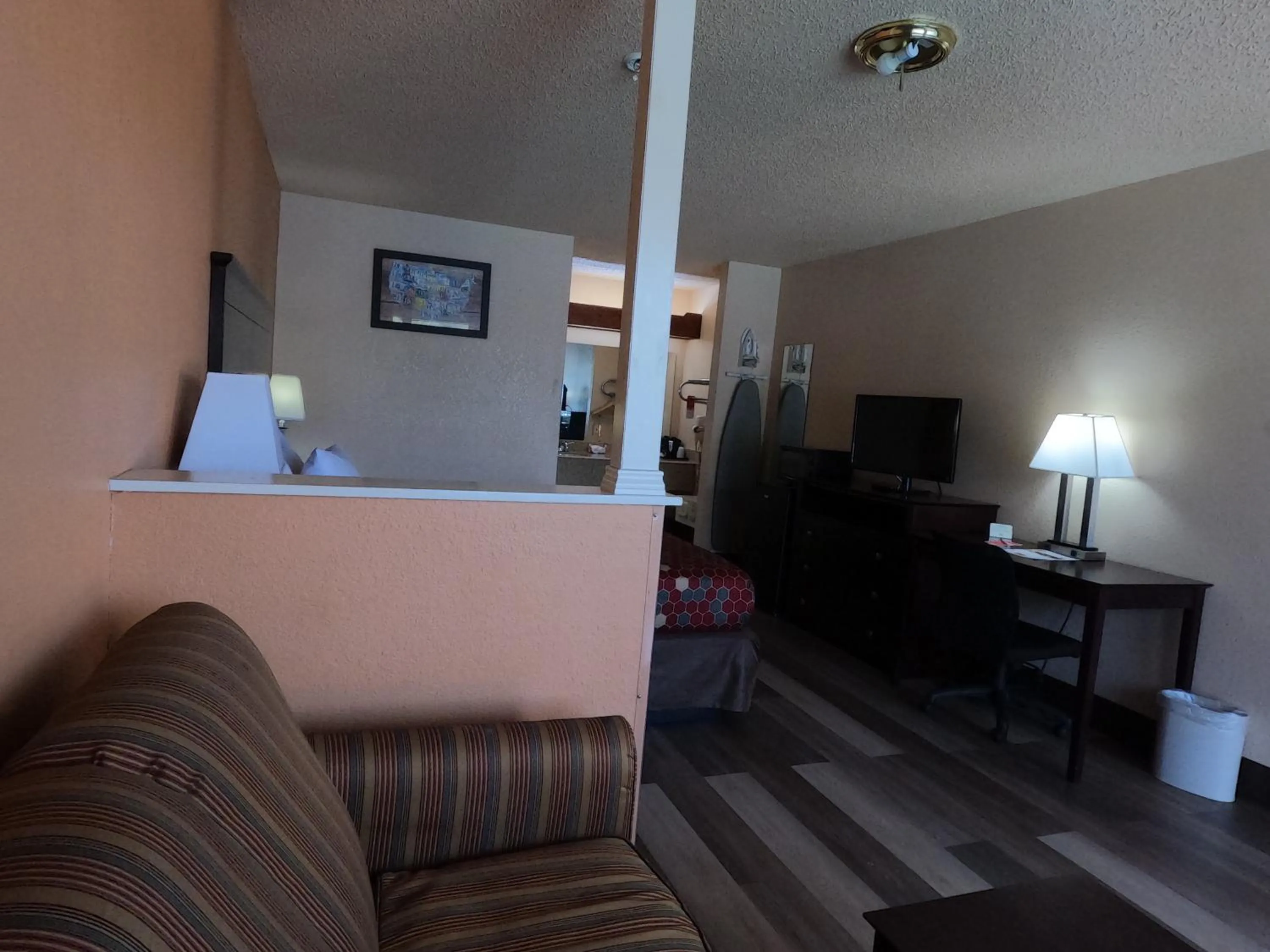 Econo Lodge Inn & Suites Downtown Northeast near Fort Sam Houston