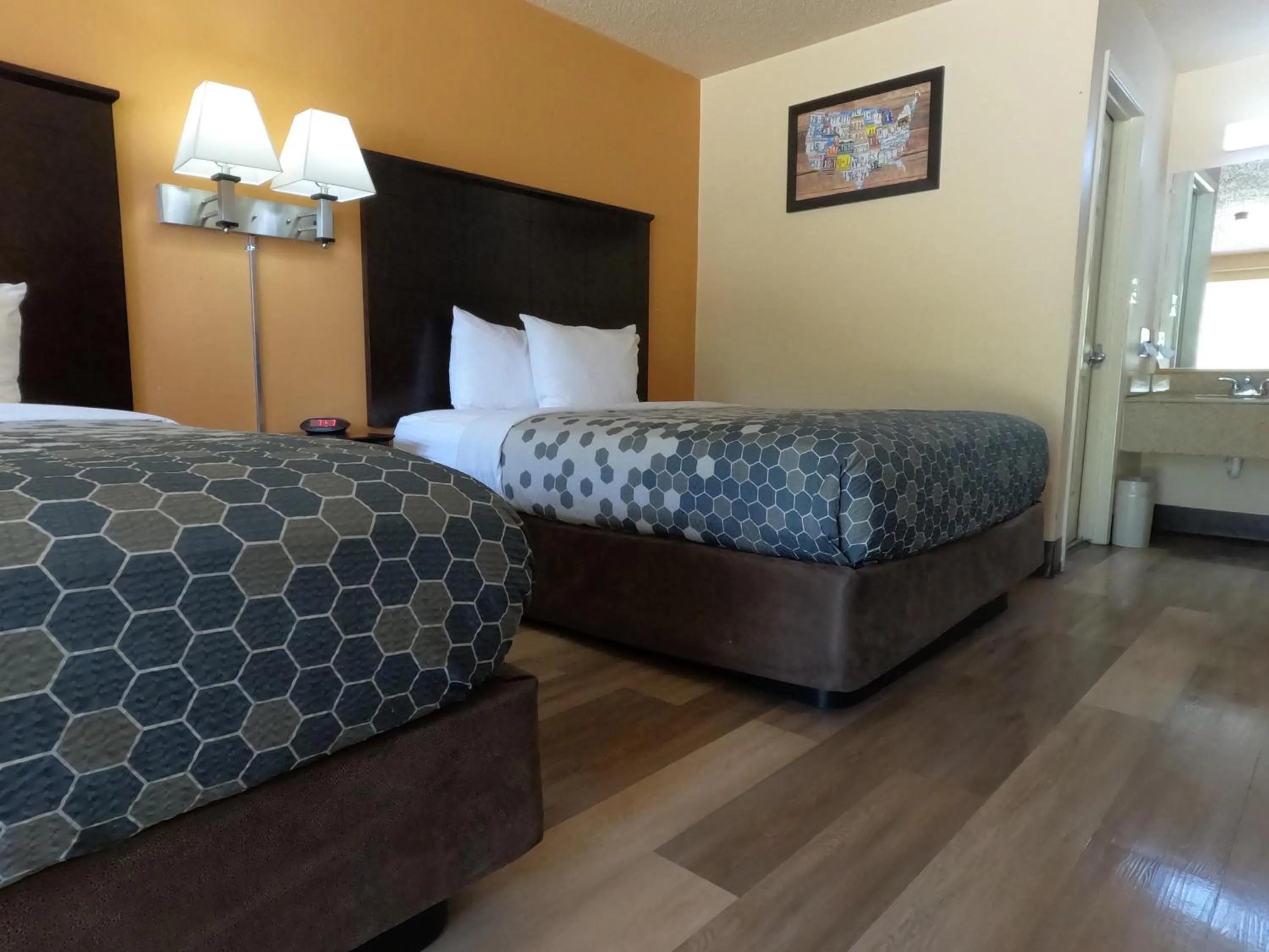 Econo Lodge Inn & Suites Downtown Northeast near Fort Sam Houston