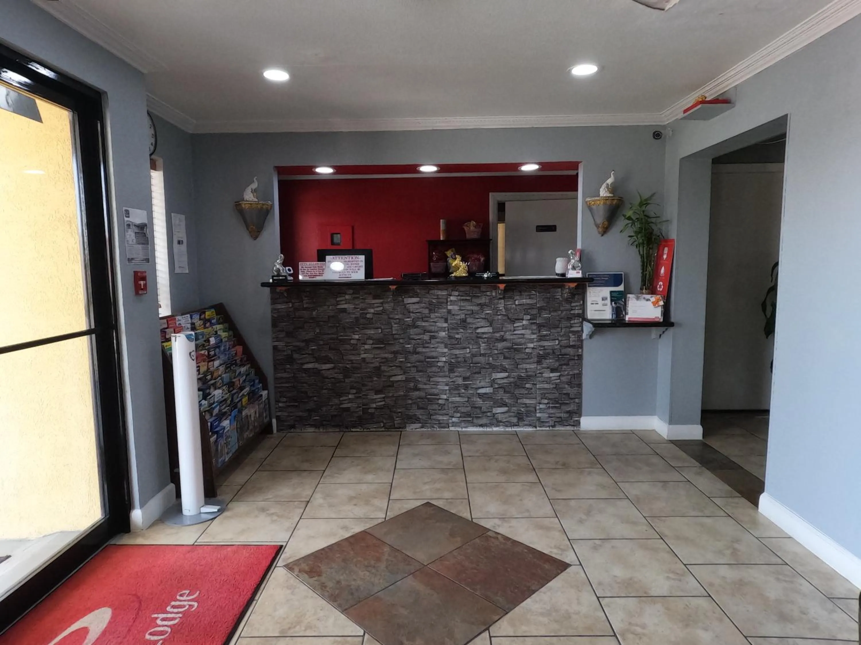 Lobby or reception in Econo Lodge Inn & Suites Downtown Northeast near Fort Sam Houston
