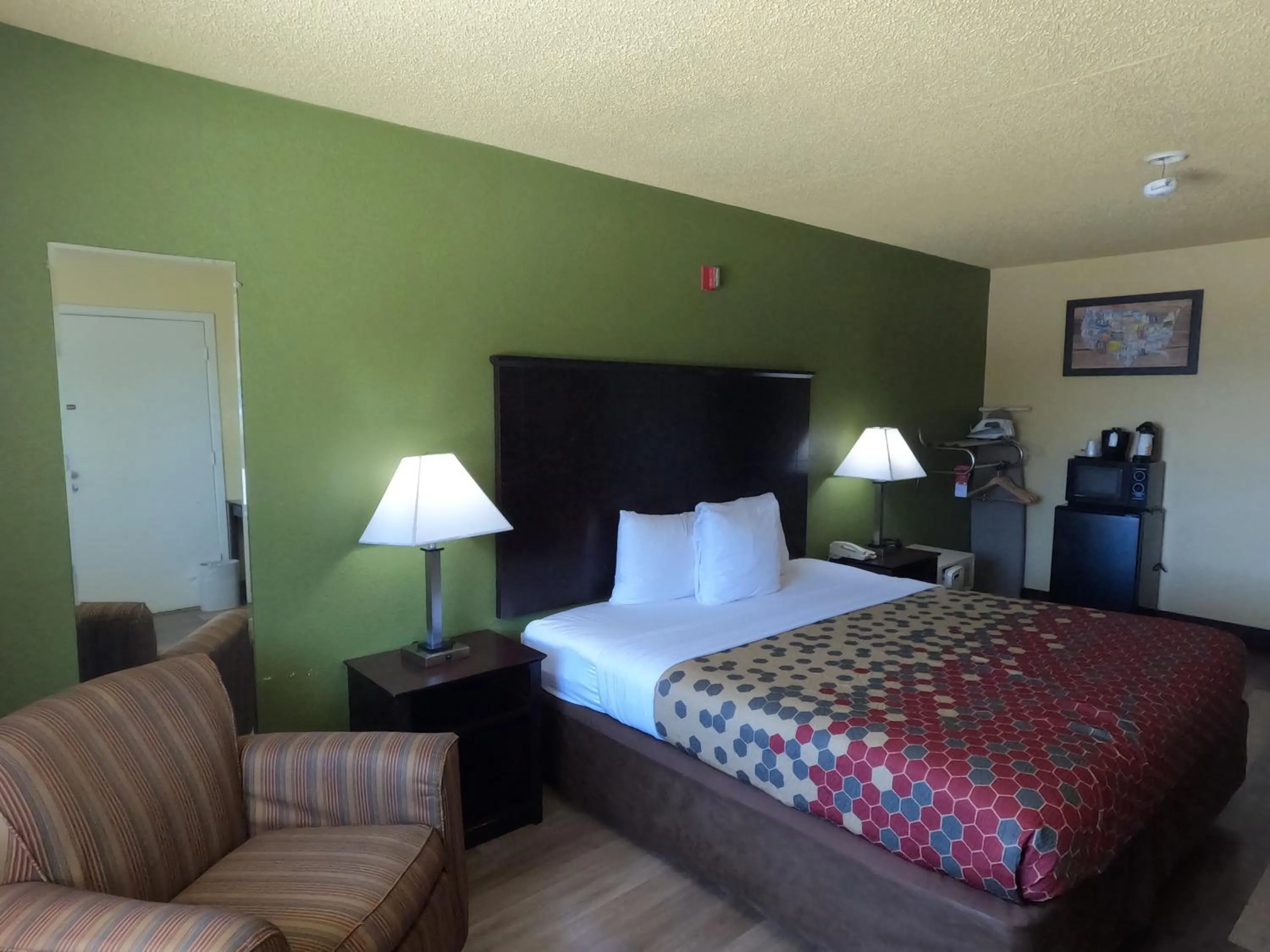 Econo Lodge Inn & Suites Downtown Northeast near Fort Sam Houston