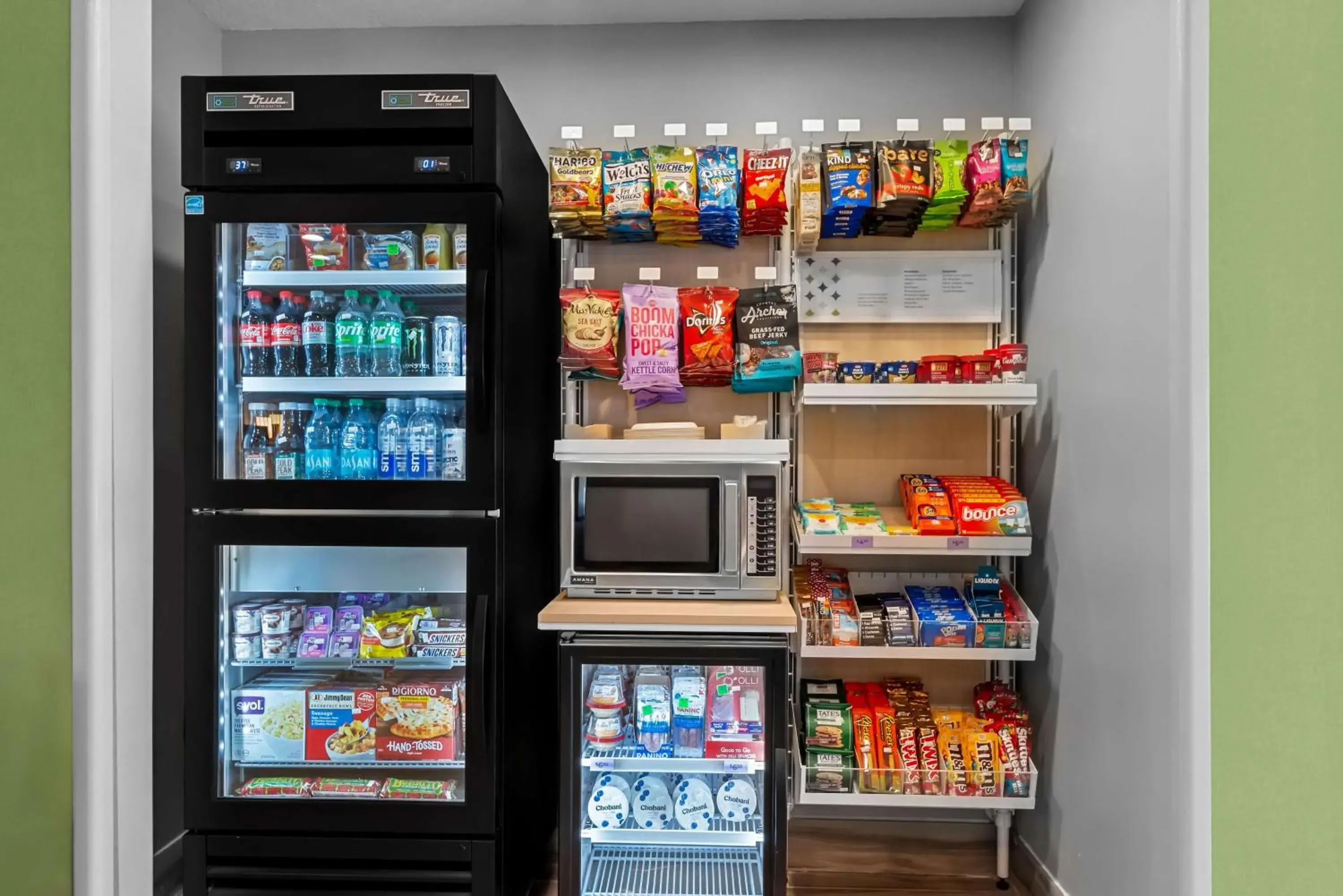 Restaurant/places to eat in Spark by Hilton Selma Restaurant/places to eat in Spark by Hilton Selma