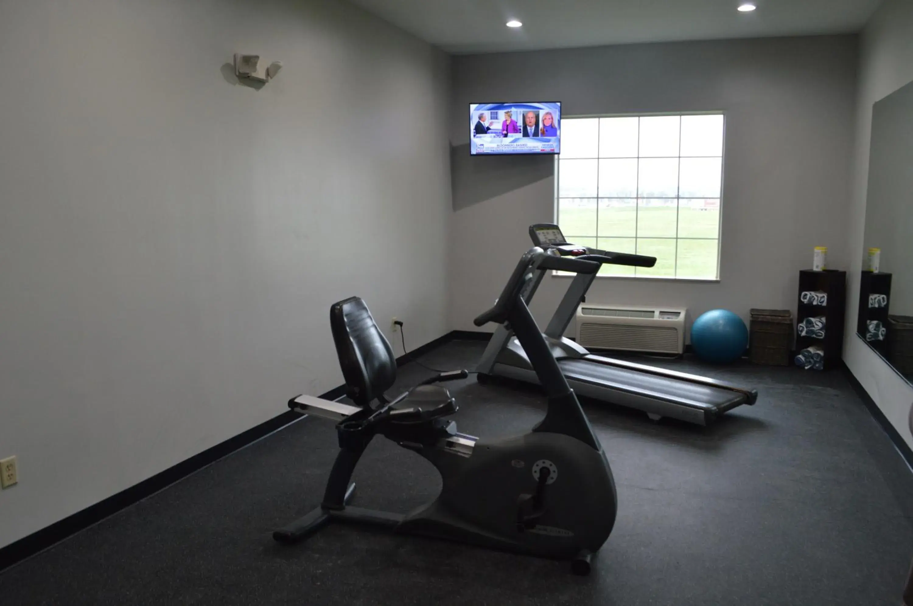 Fitness centre/facilities in Comfort Inn & Suites Selma near Randolph AFB Fitness centre/facilities in Comfort Inn & Suites Selma near Randolph AFB