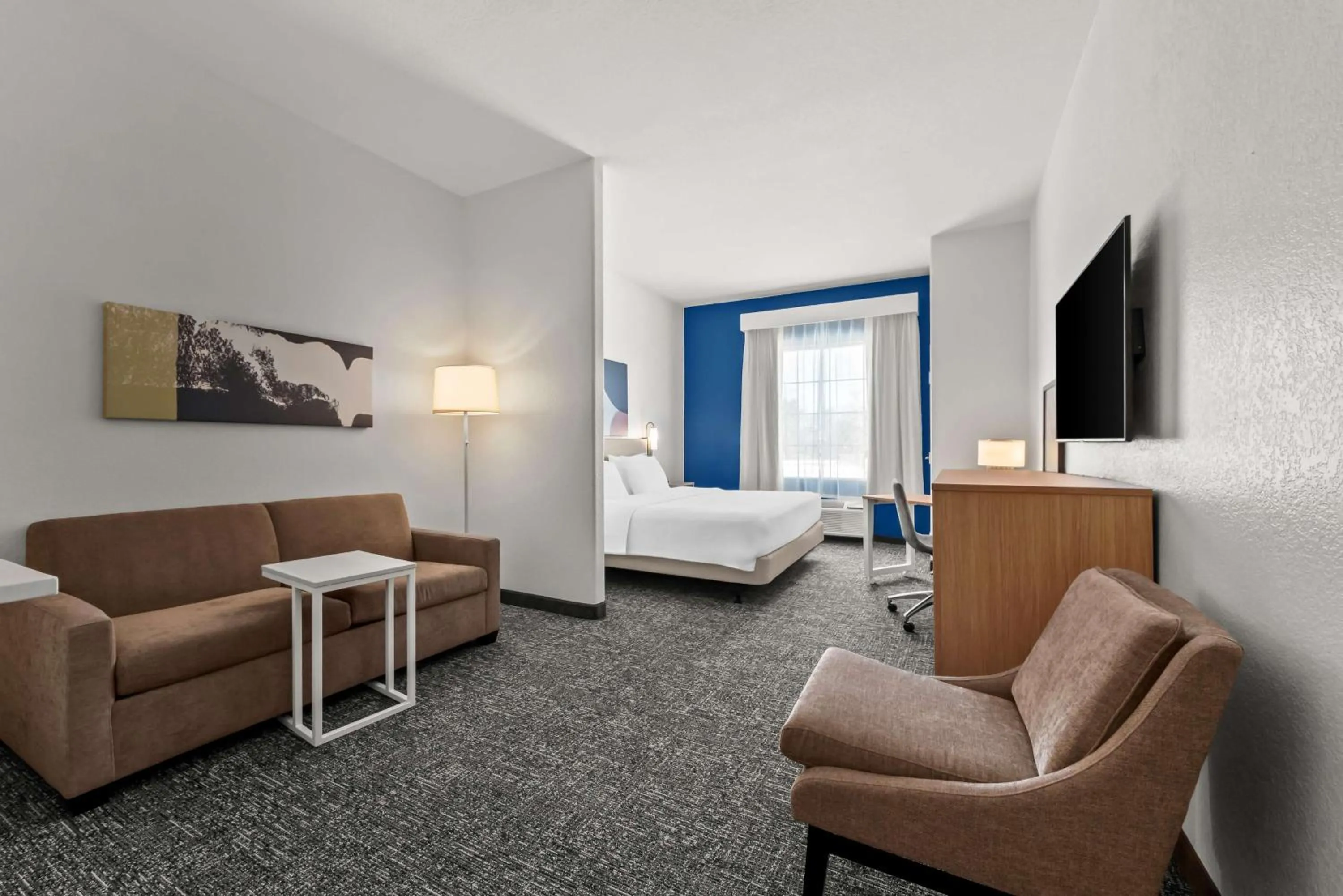 Living room, Bed in Spark by Hilton Selma