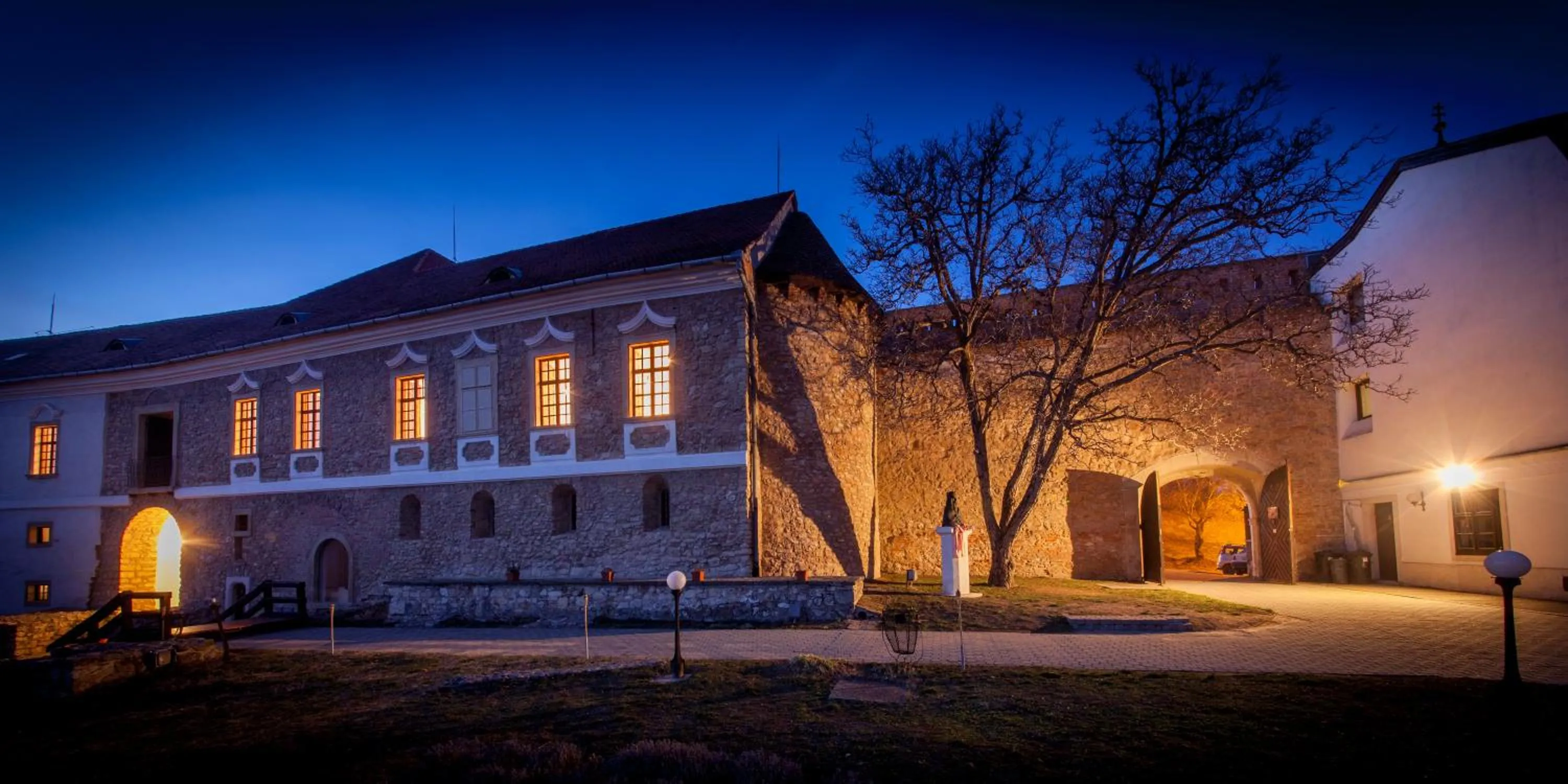Garden in István Király Szálló