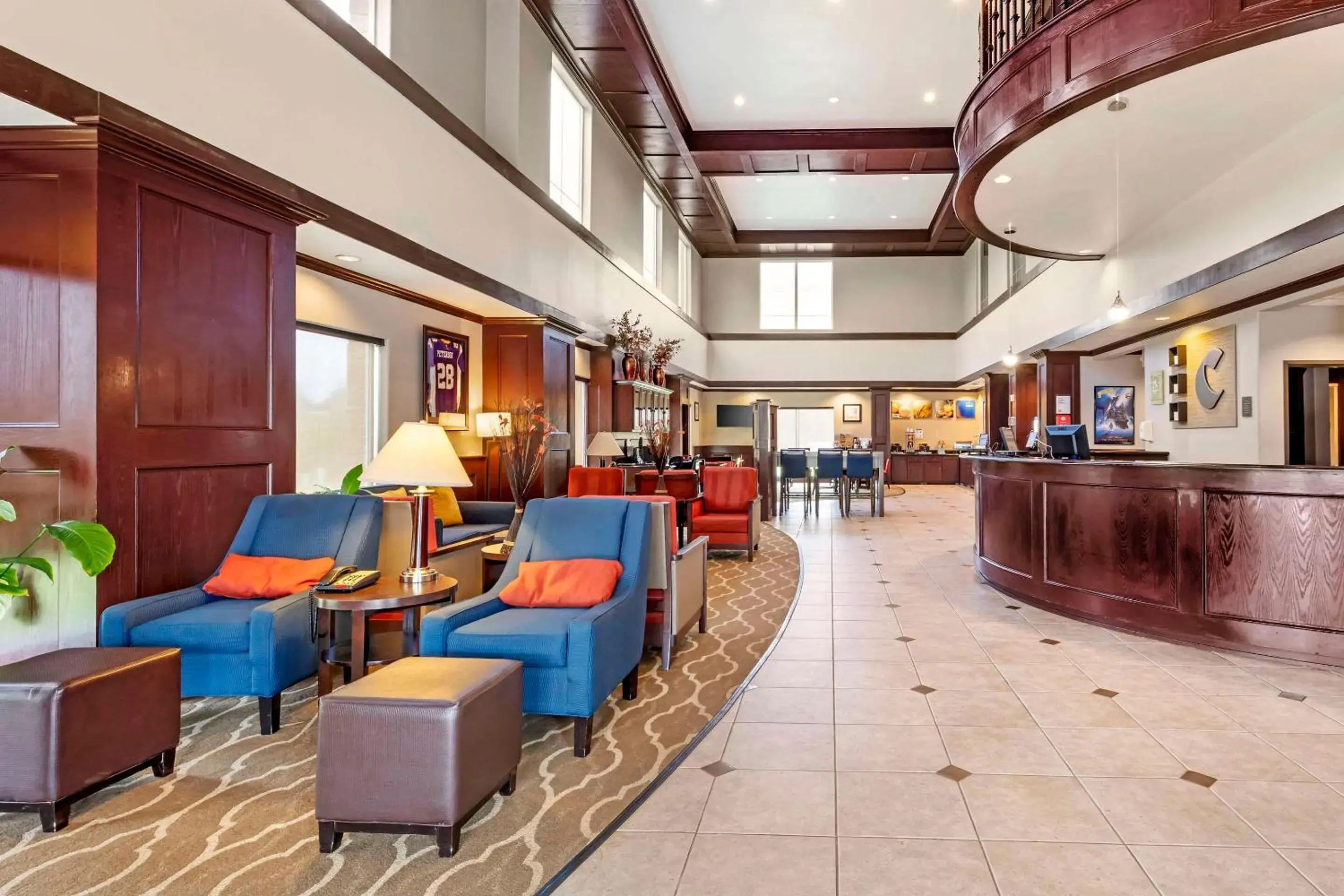 Lobby or reception in Comfort Suites Palestine Lobby or reception in Comfort Suites Palestine