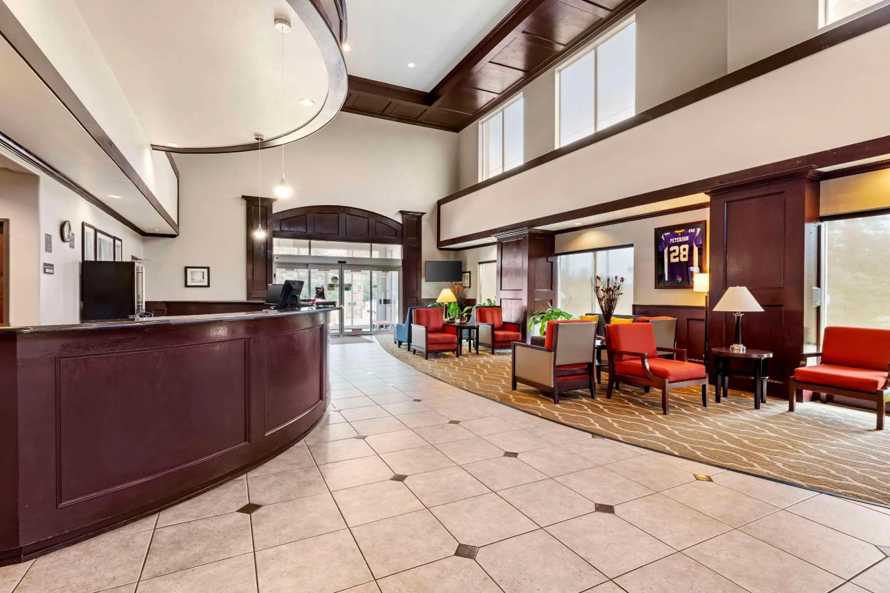 Lobby or reception in Comfort Suites Palestine