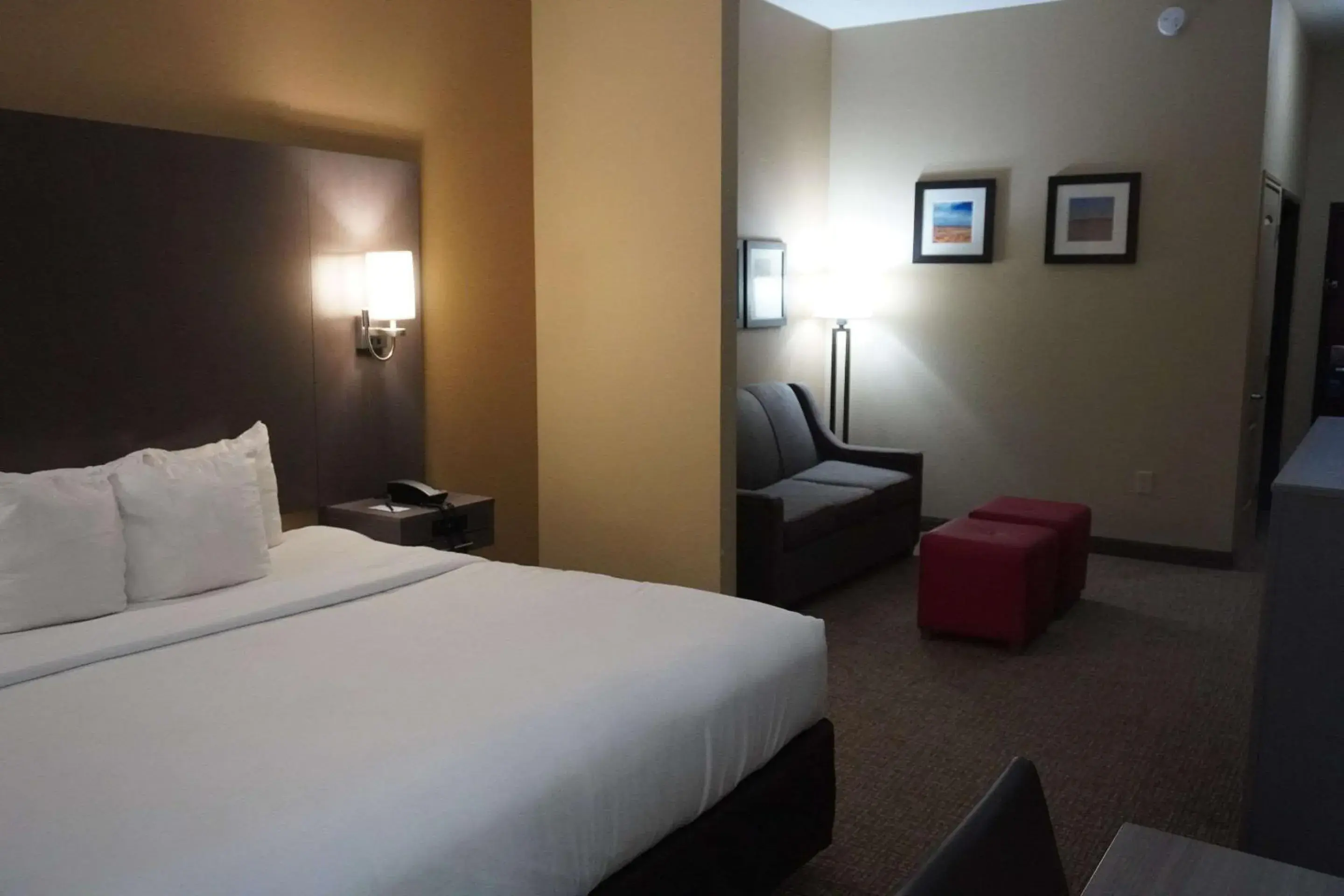 Bedroom, Bed in Comfort Inn & Suites Monahans I-20 Bedroom, Bed in Comfort Inn & Suites Monahans I-20