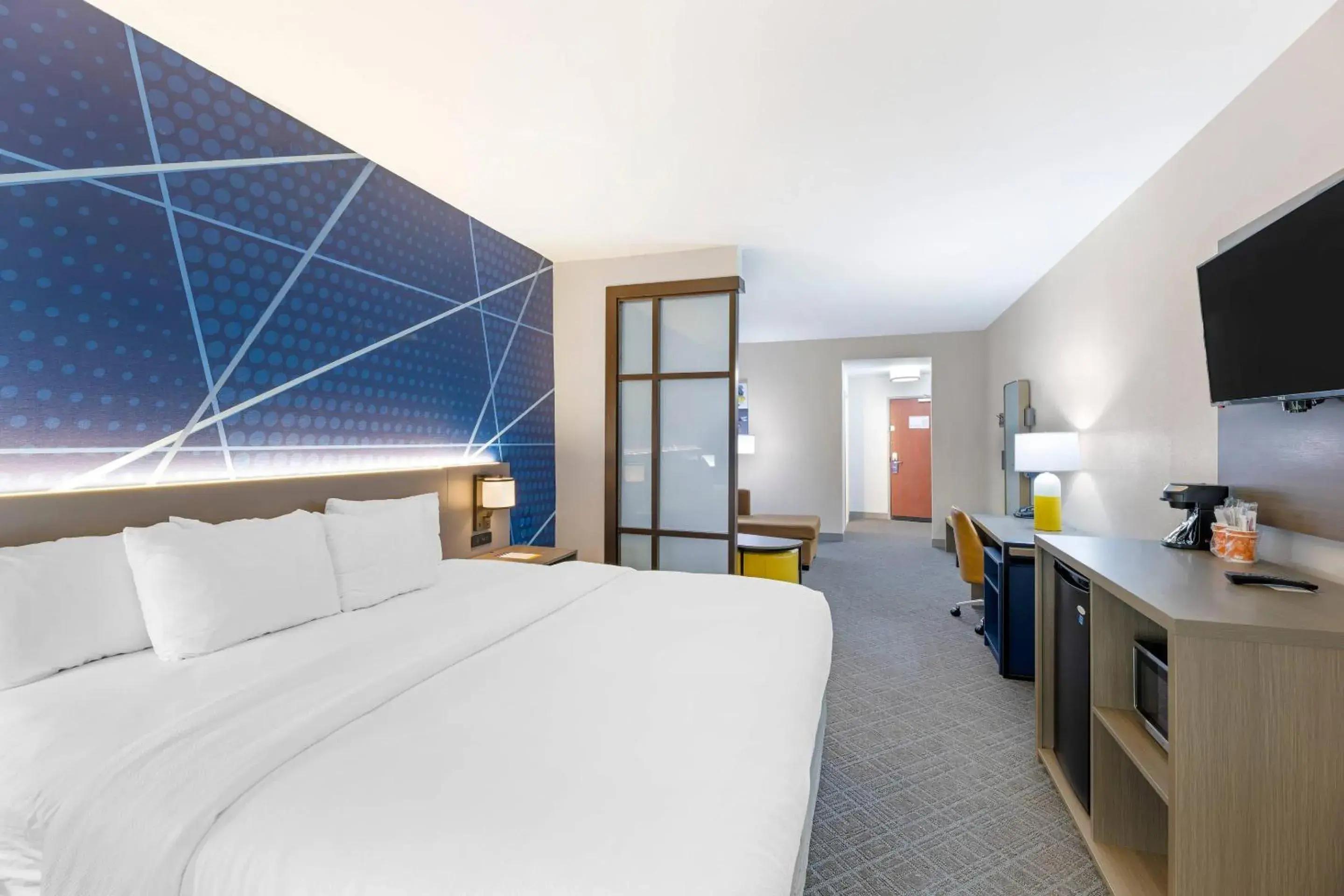 Bedroom, Bed in Comfort Suites Pecos Bedroom, Bed in Comfort Suites Pecos