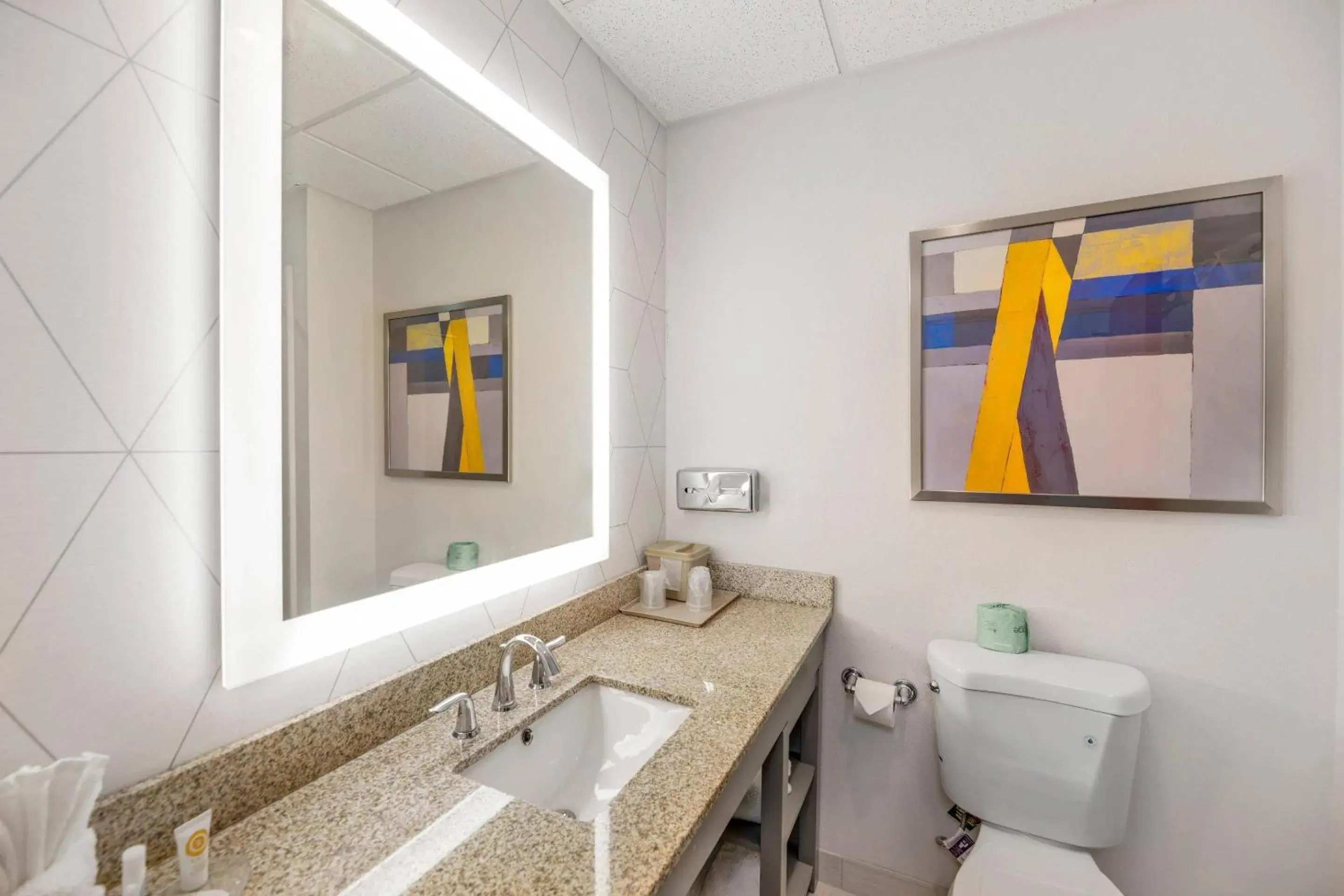 Bedroom in Comfort Suites Pecos Bedroom in Comfort Suites Pecos