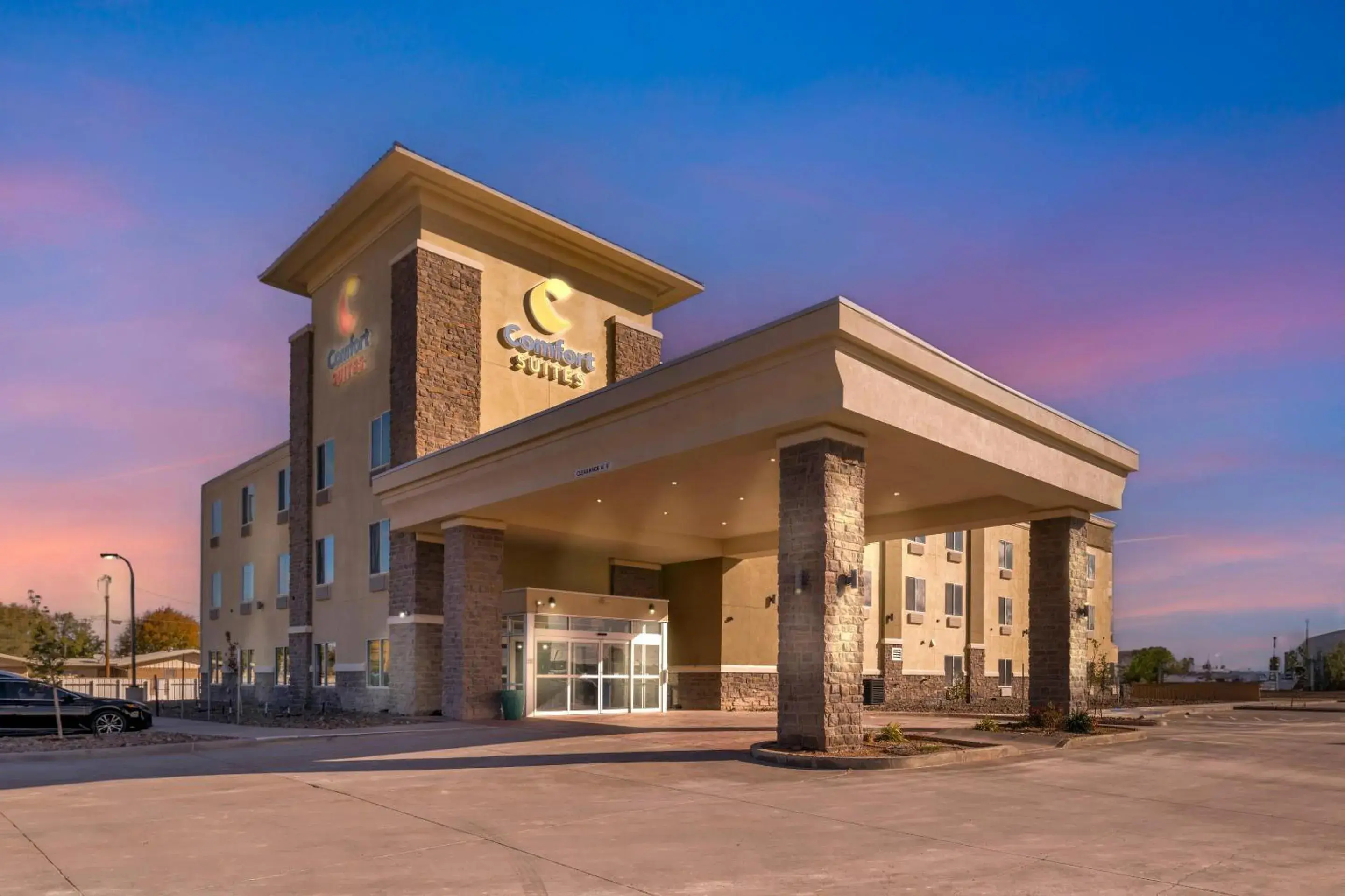 Property building in Comfort Suites Pecos Property building in Comfort Suites Pecos
