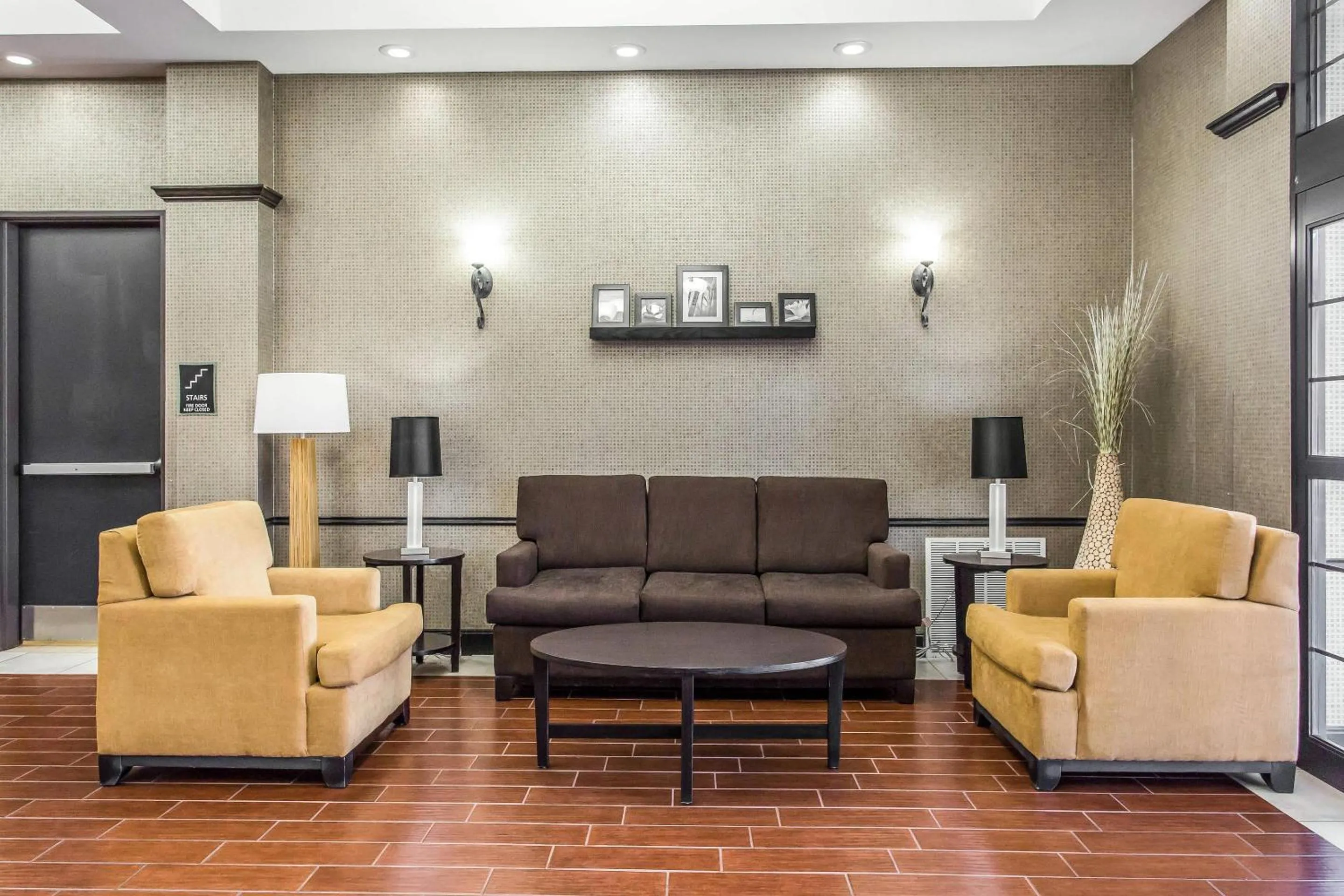 Lobby or reception in Sleep Inn & Suites West Medical Center
