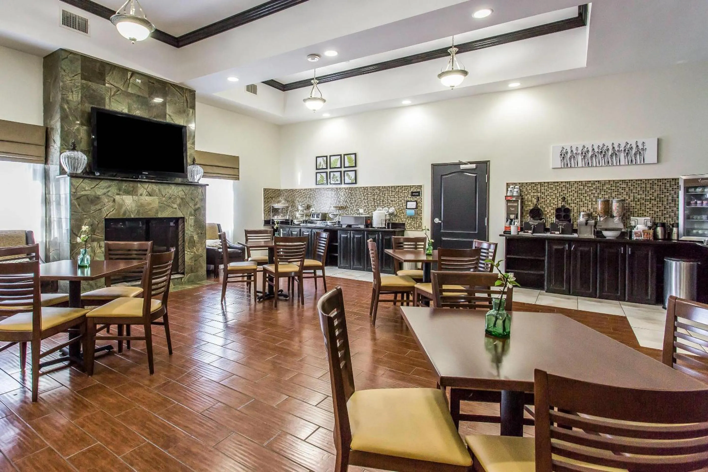 Breakfast in Sleep Inn & Suites West Medical Center