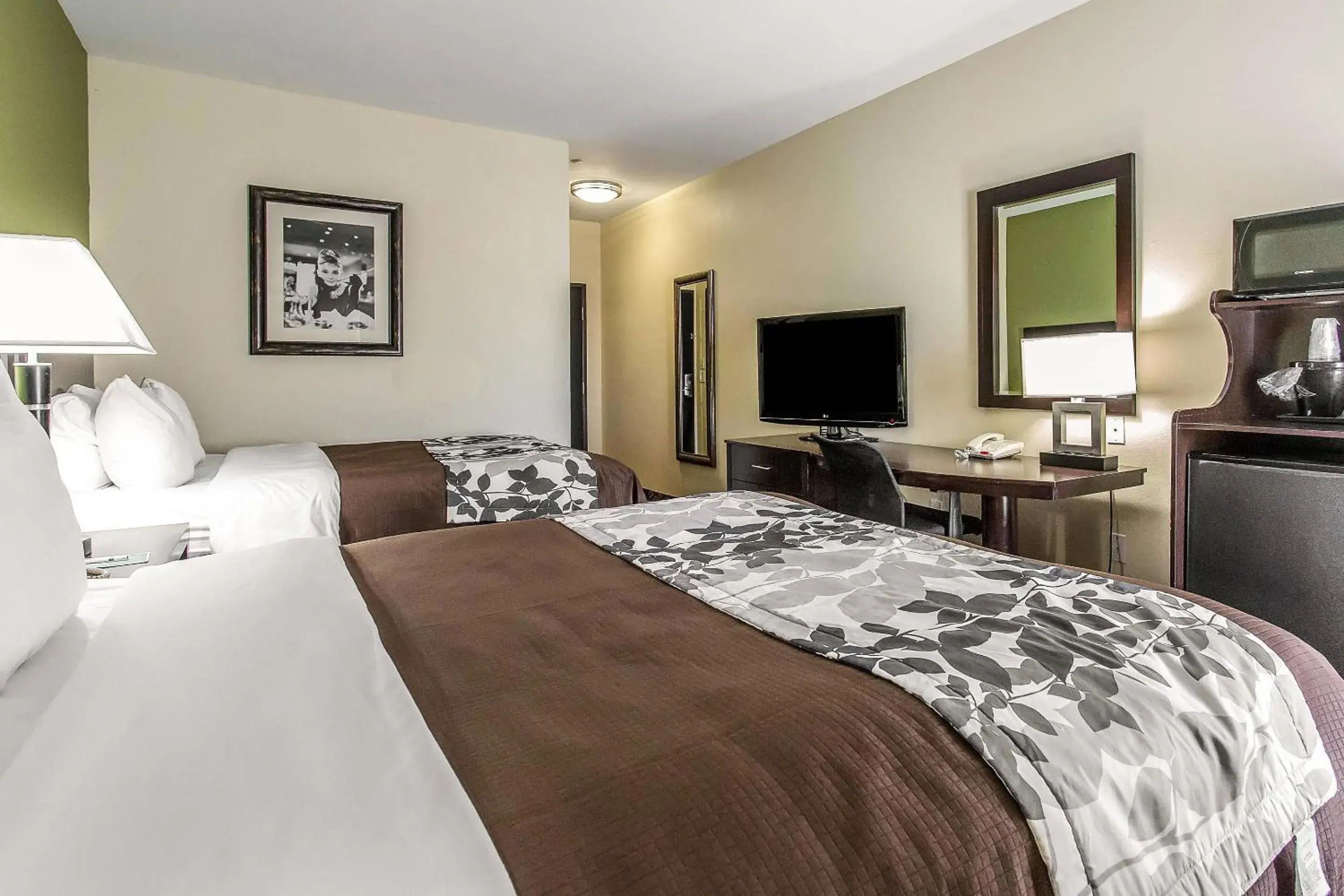 Bedroom, Bed in Sleep Inn & Suites West Medical Center Bedroom, Bed in Sleep Inn & Suites West Medical Center