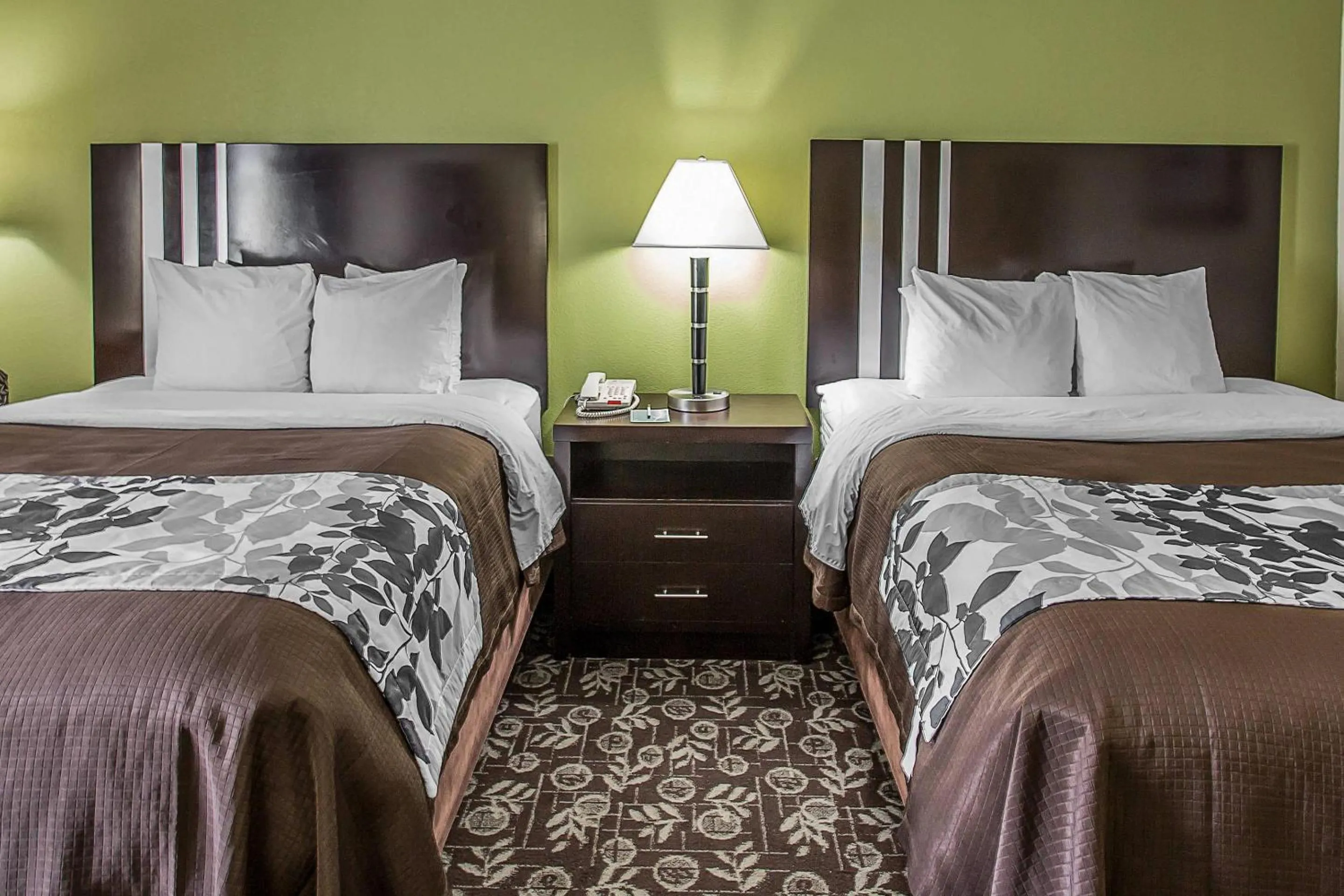 Bedroom, Bed in Sleep Inn & Suites West Medical Center