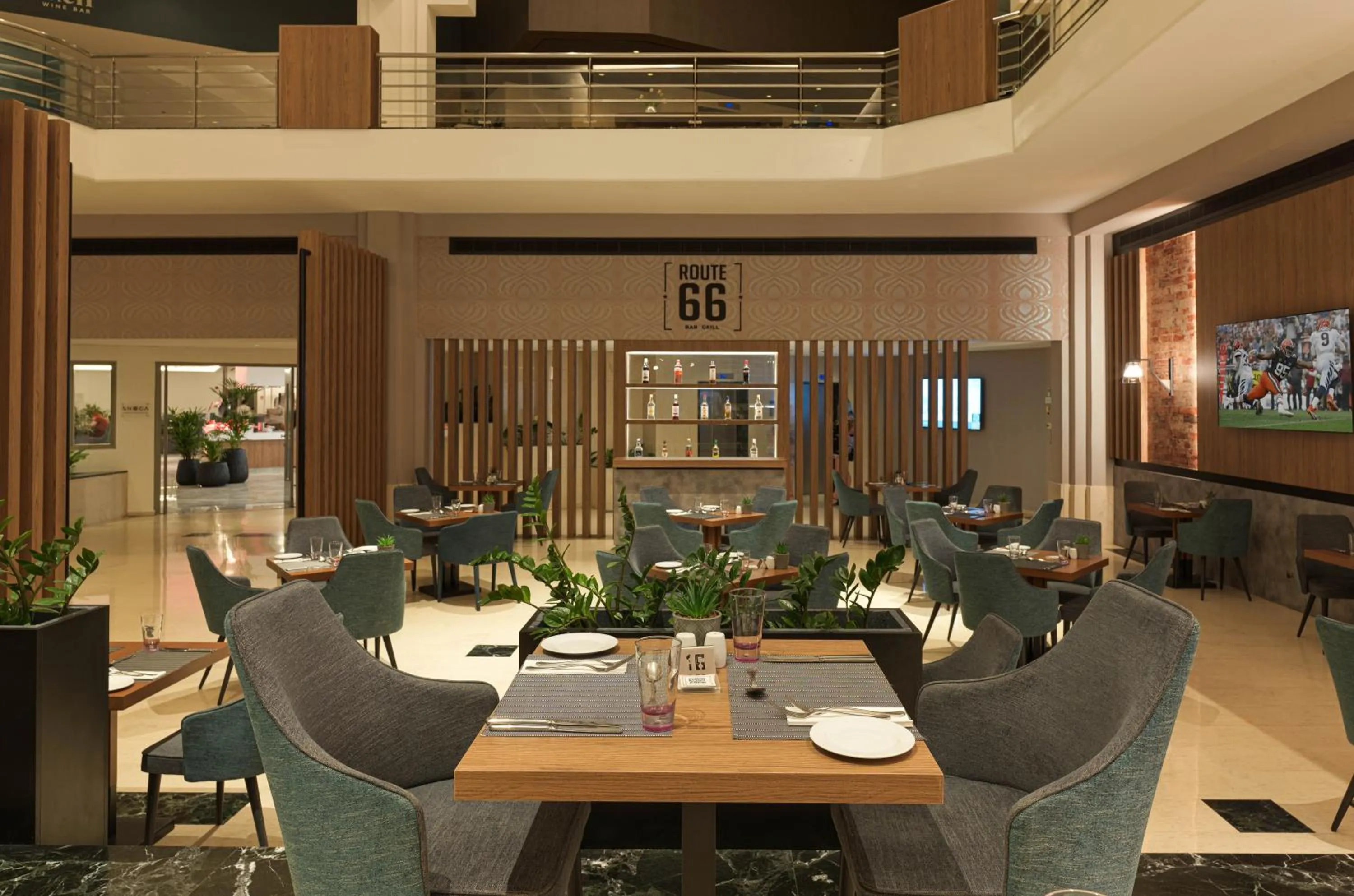 Restaurant/places to eat in St George Beach Hotel & Spa Resort