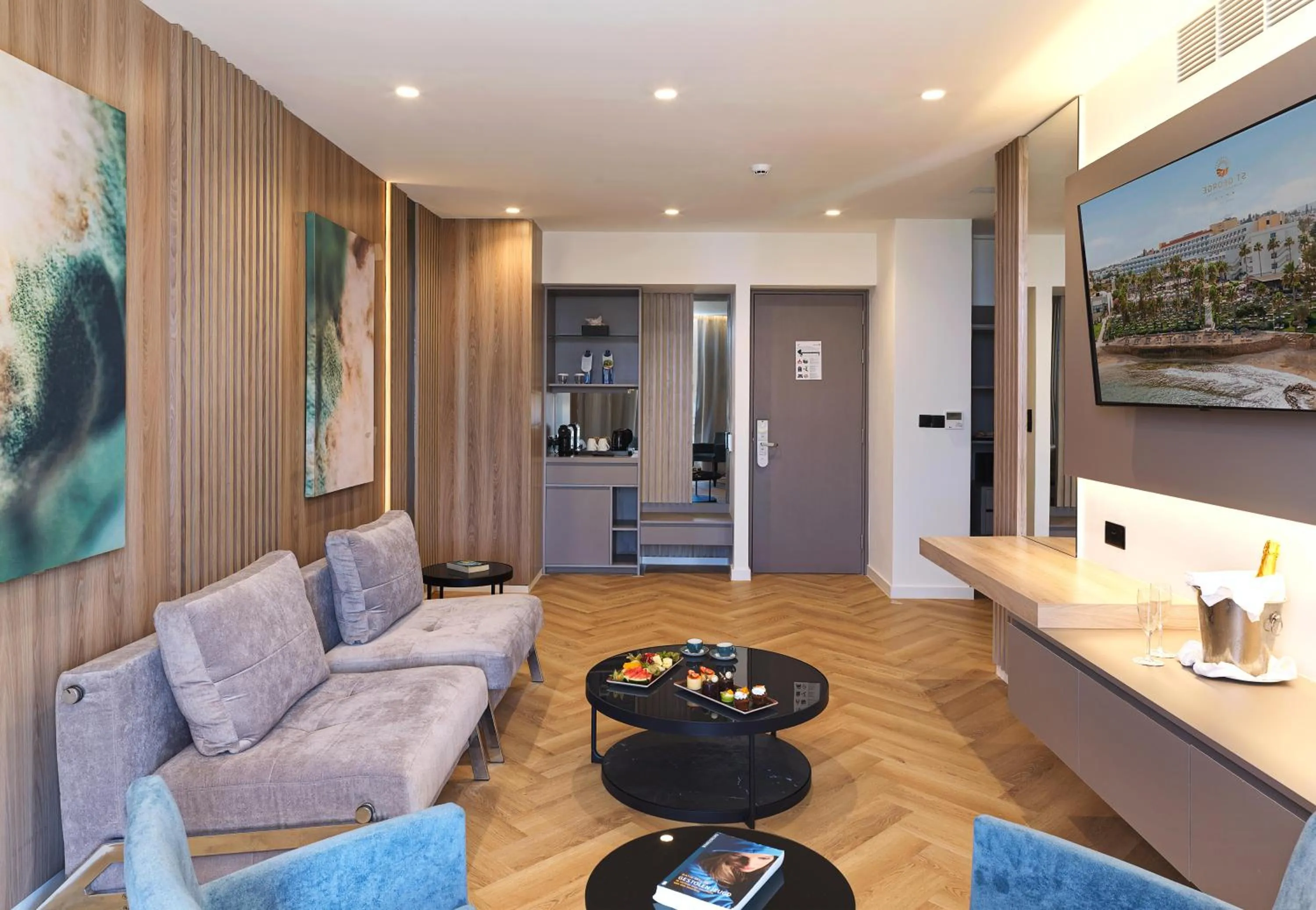 Living room in St George Beach Hotel & Spa Resort