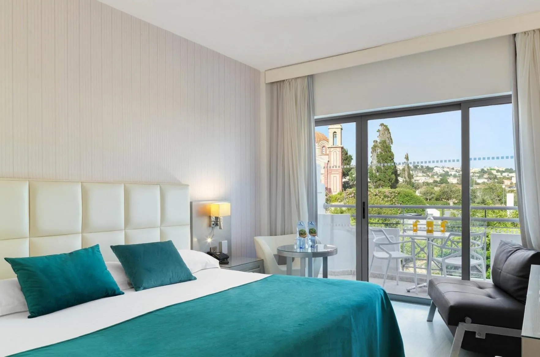 Bedroom, Bed in St George Beach Hotel & Spa Resort