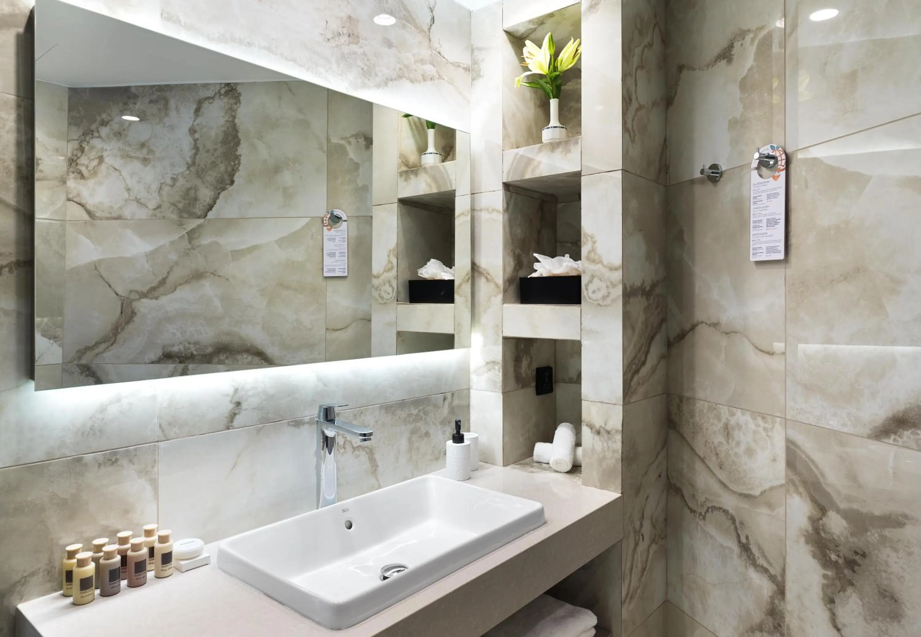 Bathroom in St George Beach Hotel & Spa Resort